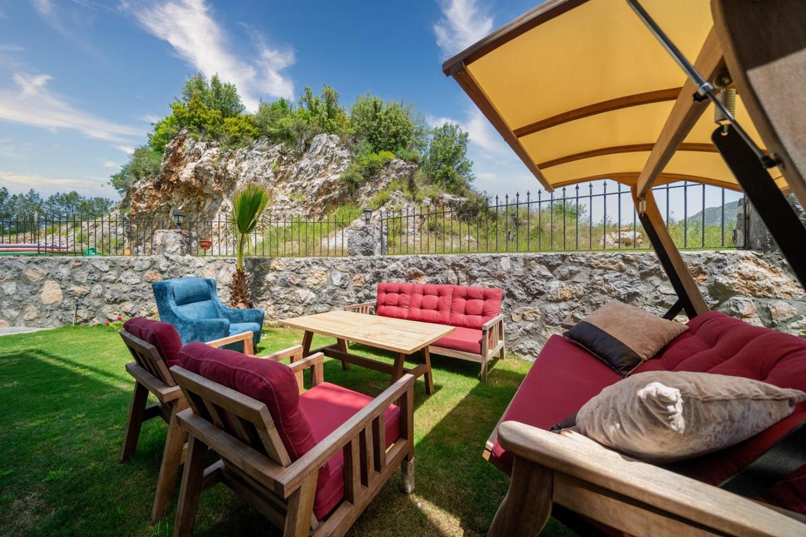 Villa Sincere view 5