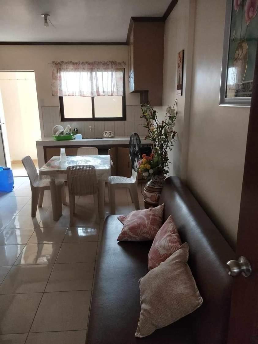 Linda's Apartment and Transient