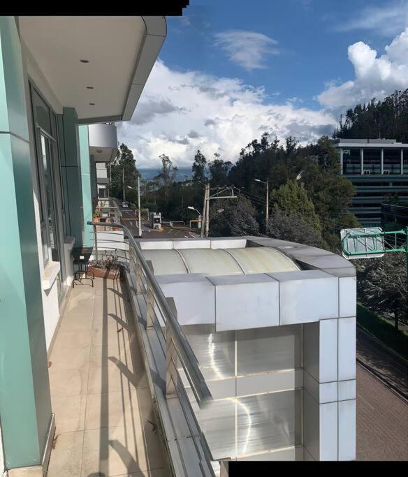 Departamento frente al Centro Corporativo Ekopark