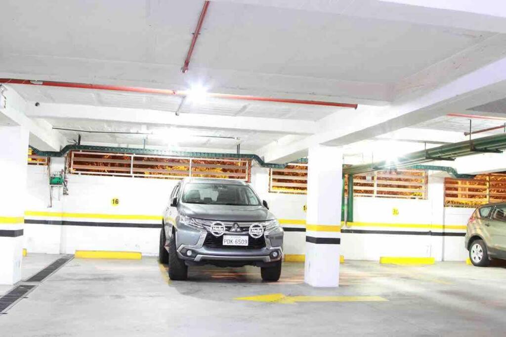 Departamento frente al Centro Corporativo Ekopark