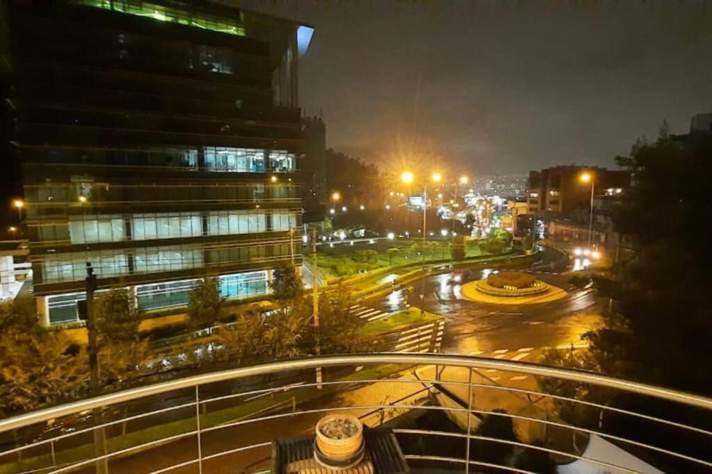 Departamento frente al Centro Corporativo Ekopark