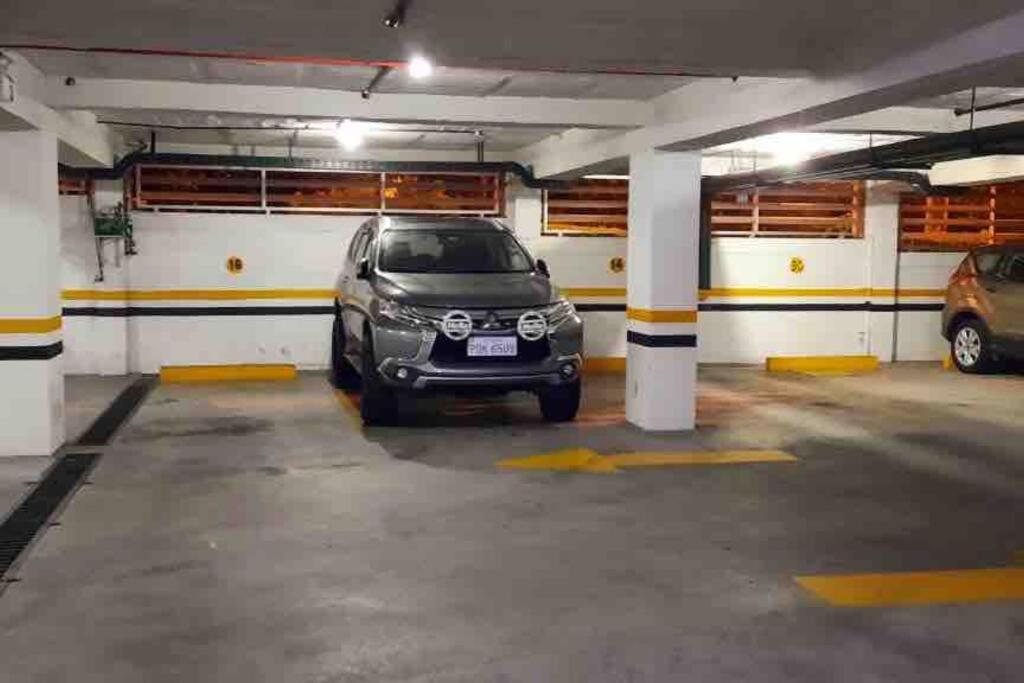 Departamento frente al Centro Corporativo Ekopark