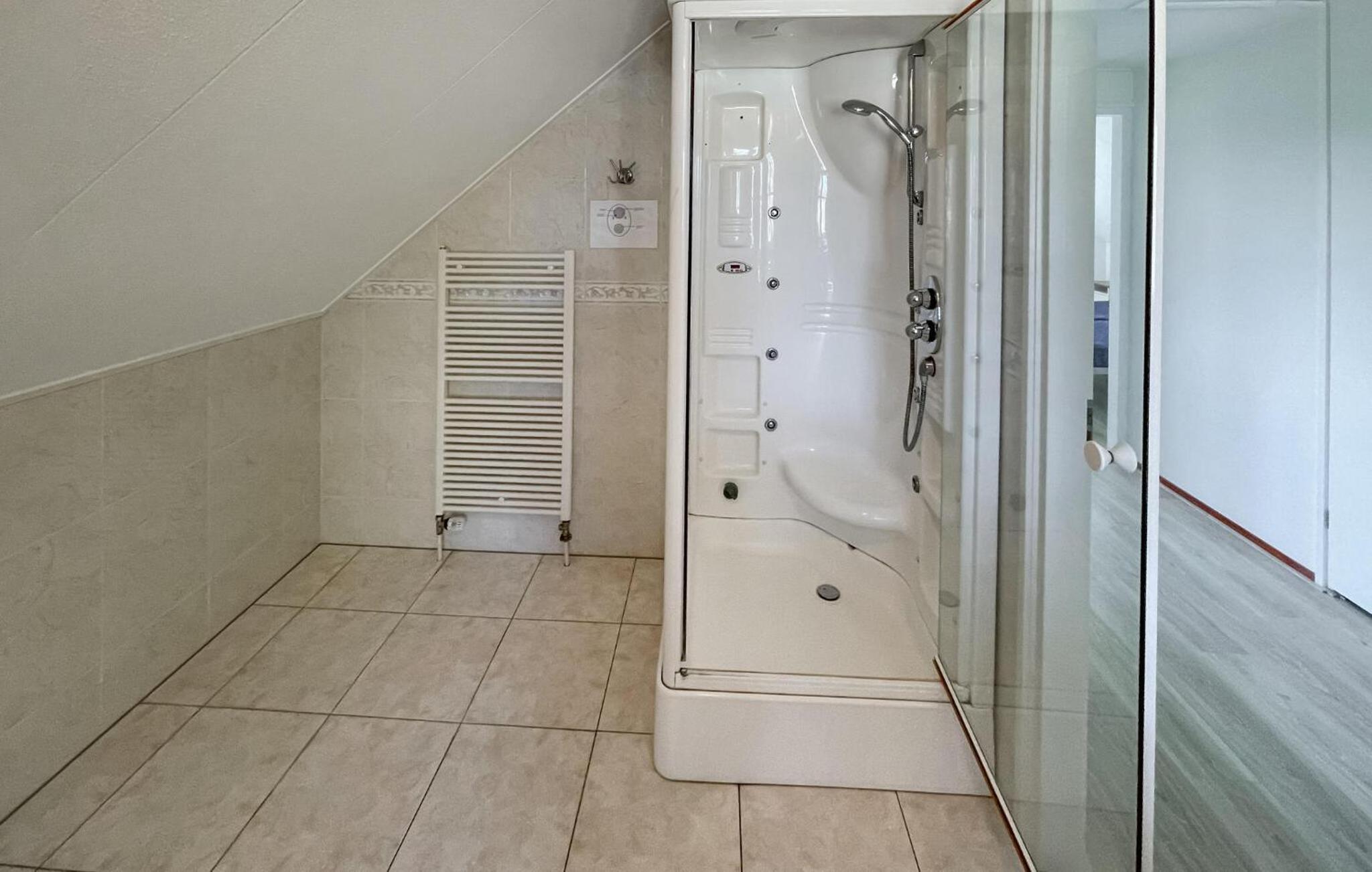3 Bedroom Beautiful Home In Makkum
