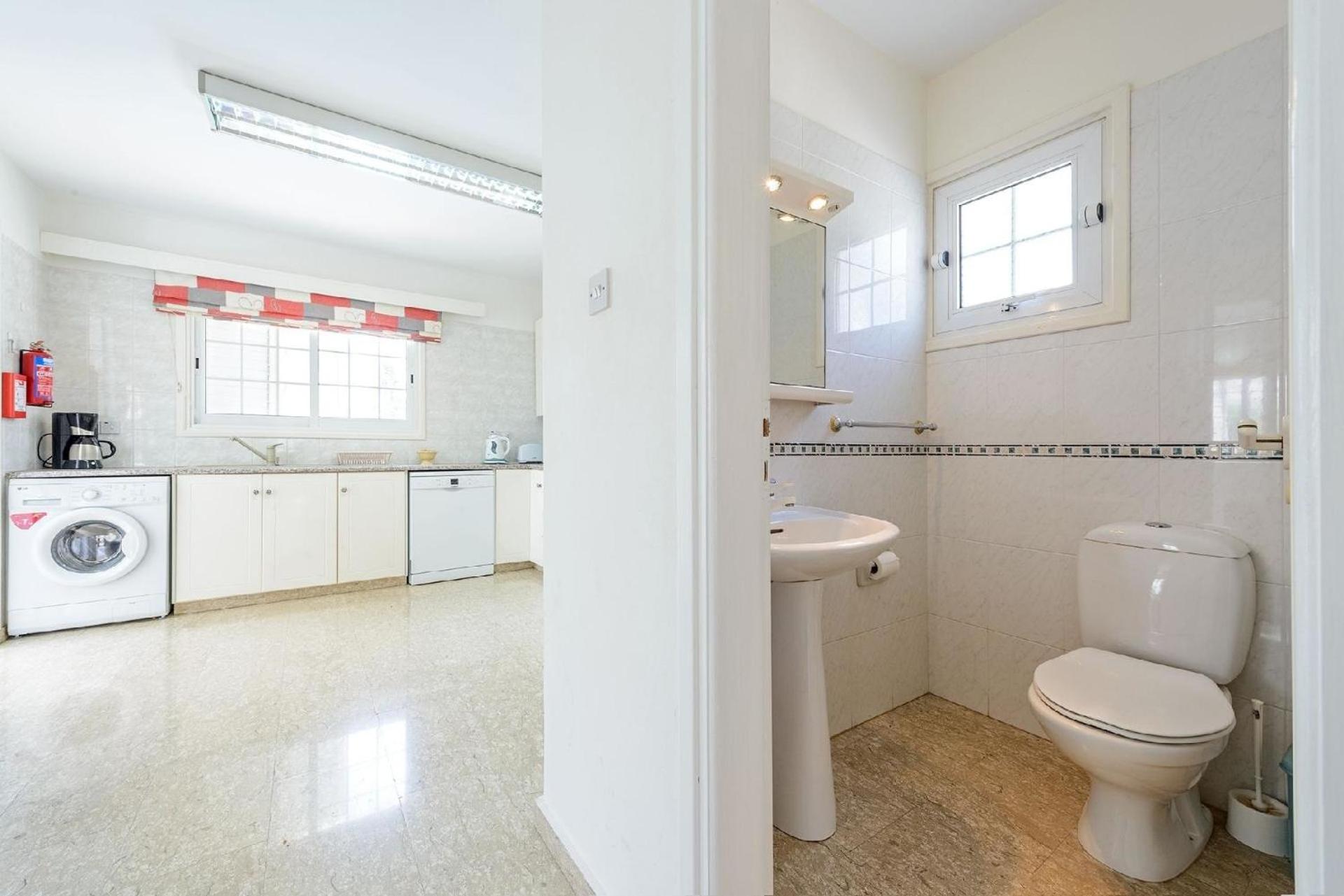 Ferienhaus mit Privatpool für 6 Personen ca 180 qm in Agia Napa, Südküste von Zypern