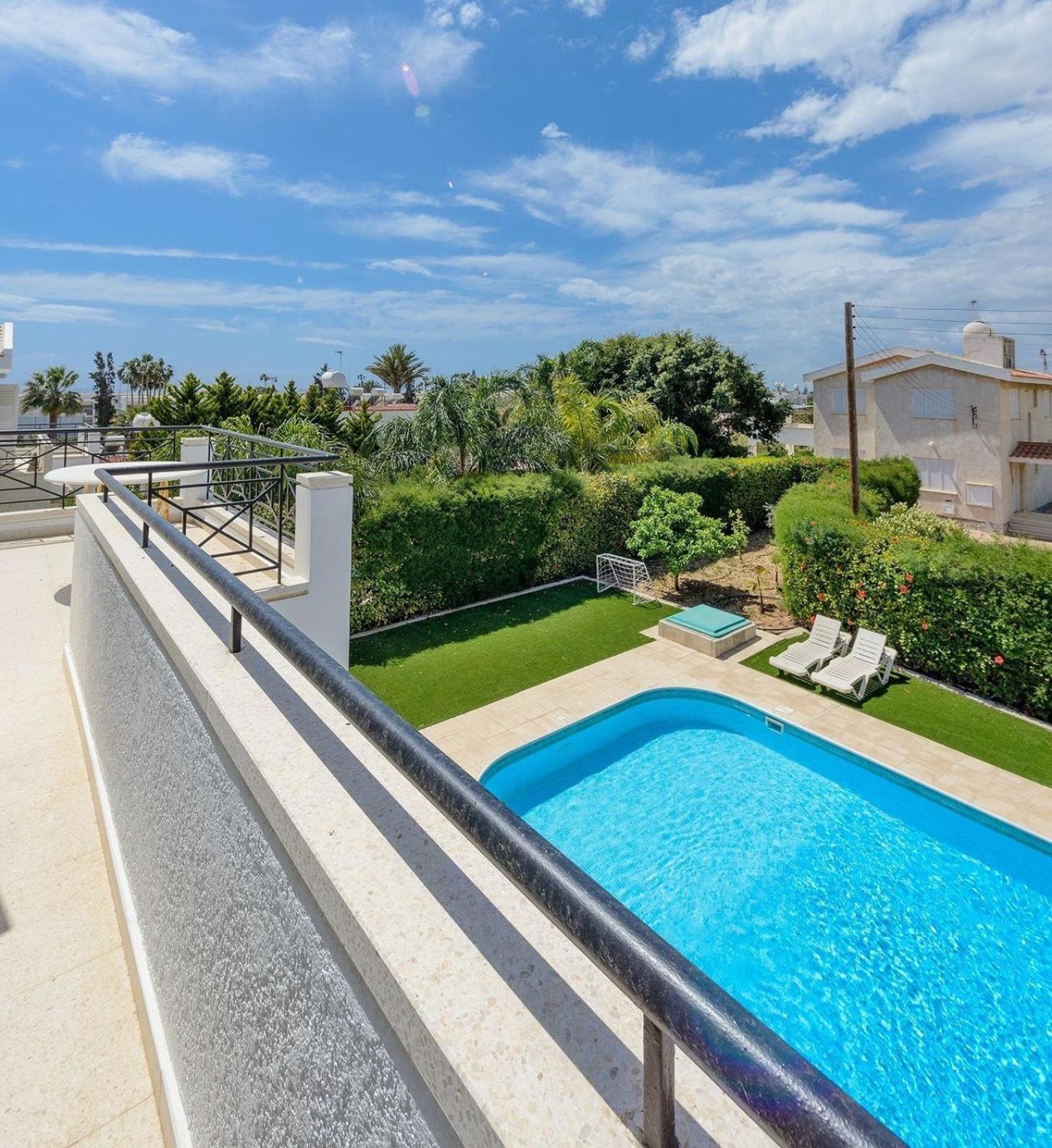 Ferienhaus mit Privatpool für 6 Personen ca 180 qm in Agia Napa, Südküste von Zypern