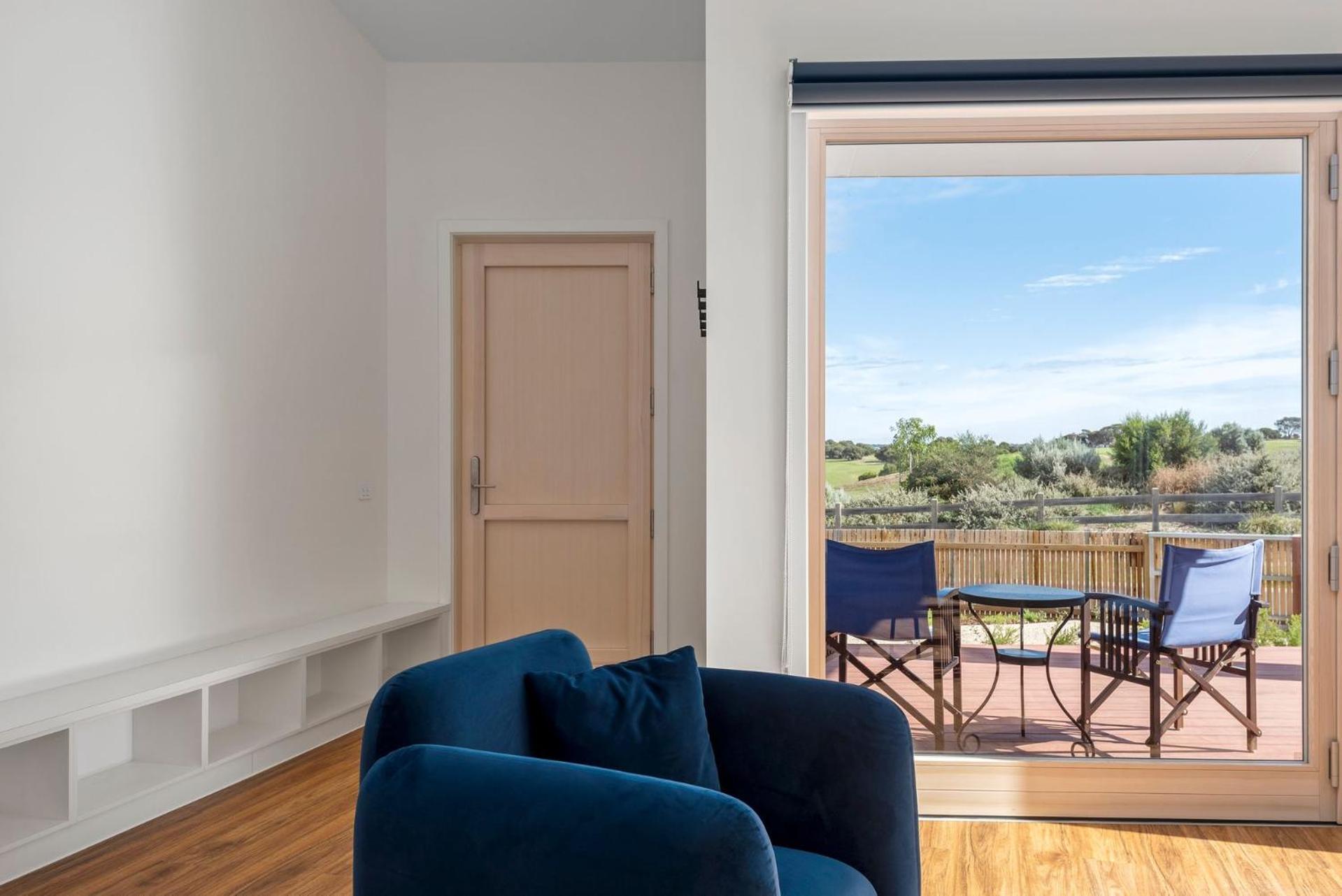 Coastal Sunny Retreat