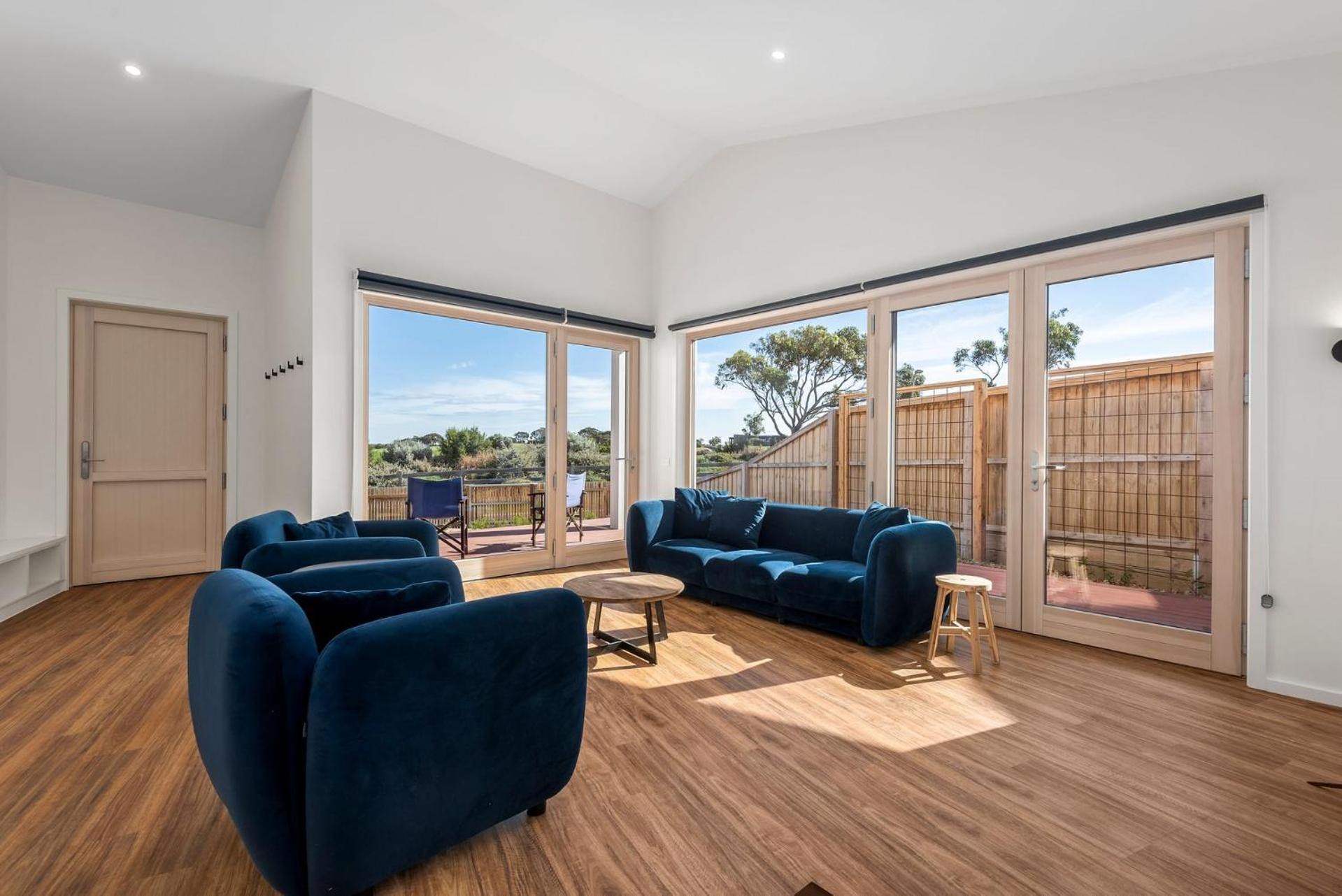 Coastal Sunny Retreat