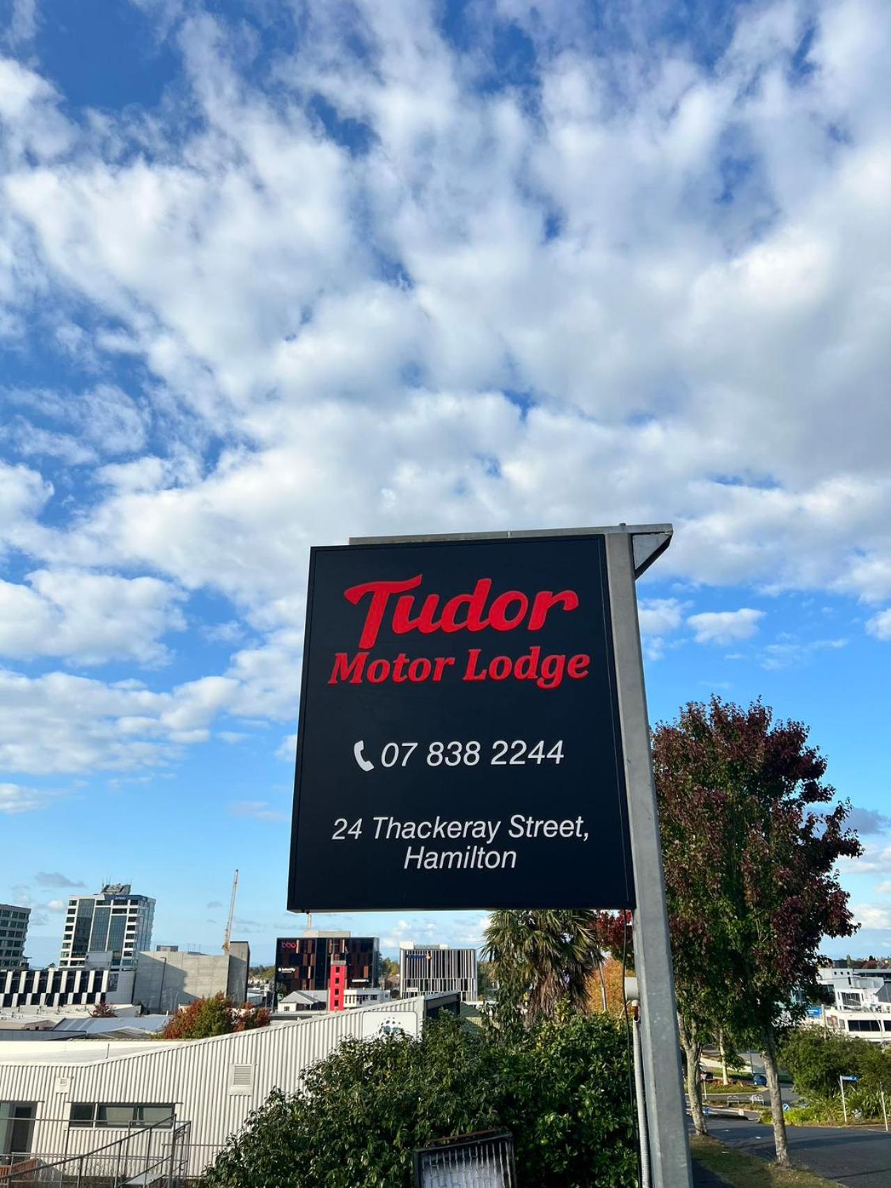 Tudor Motor Lodge