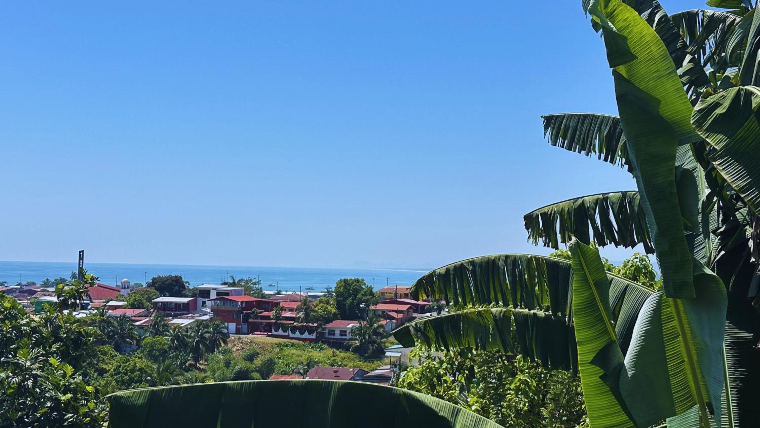 Casa Grande con Vista al Mar!