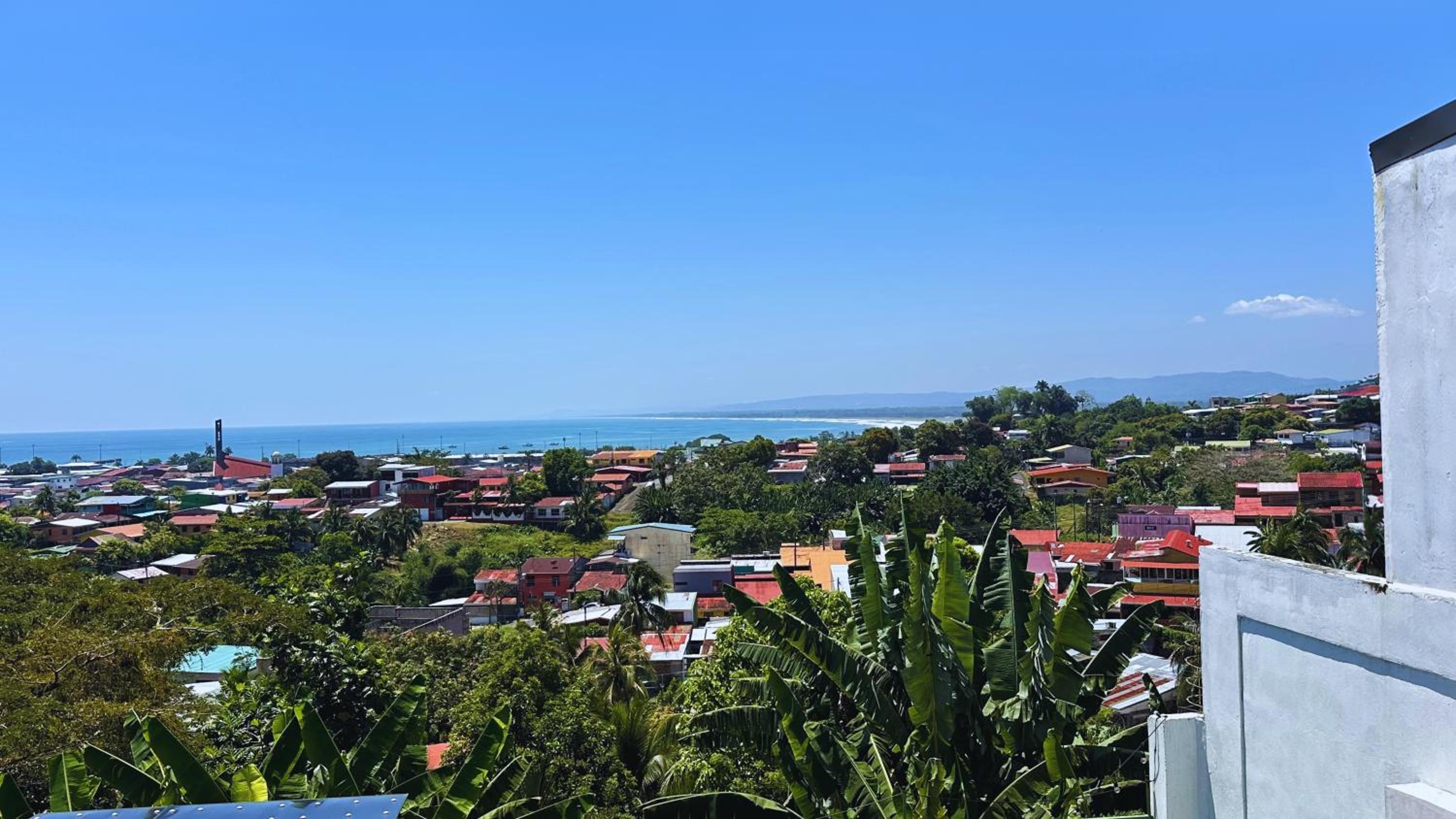 Casa Grande con Vista al Mar!