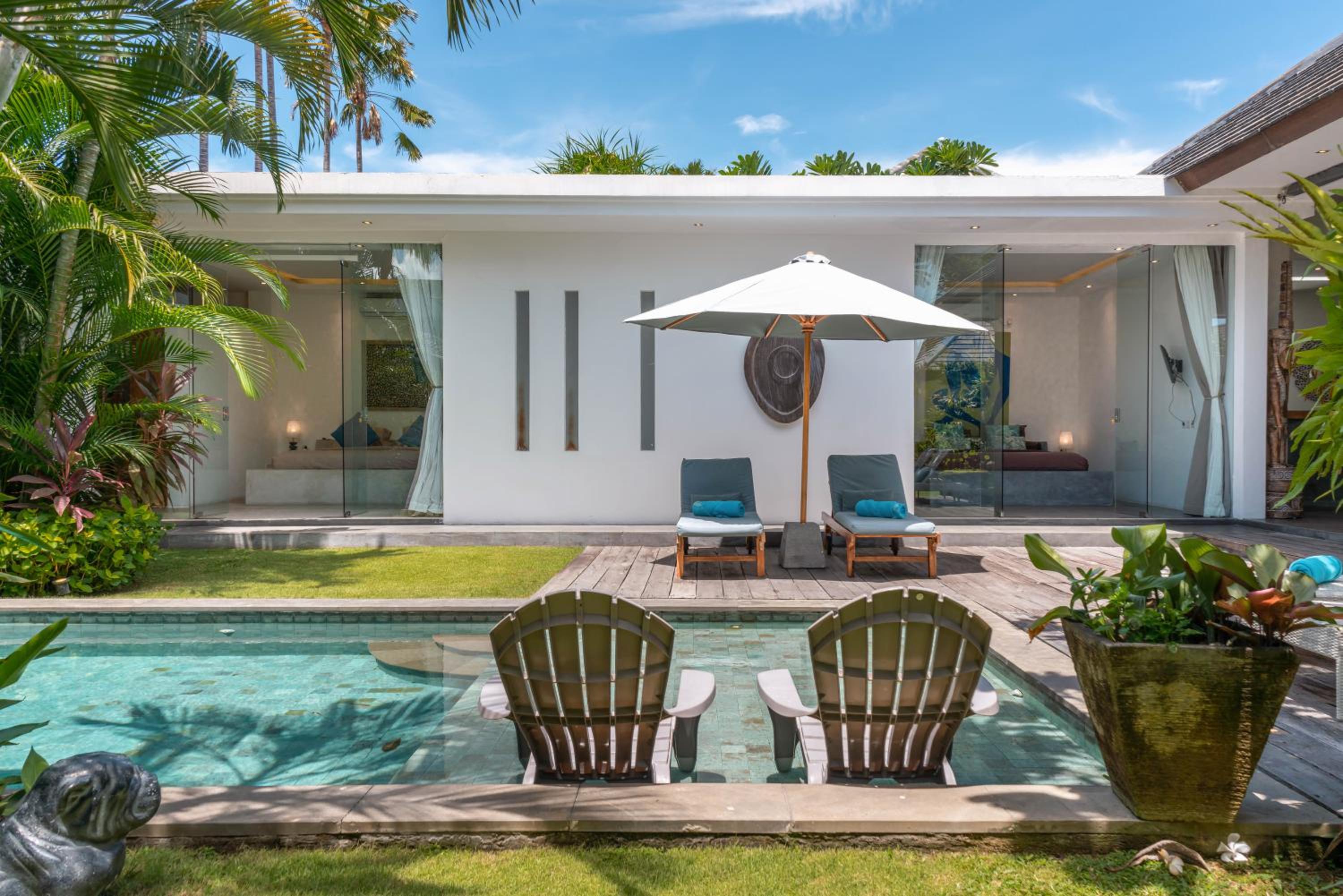 Villa Cempaka Ungu - Tranquil & Chic Pool 4-Bedroom Villa In The Heart Of Seminyak