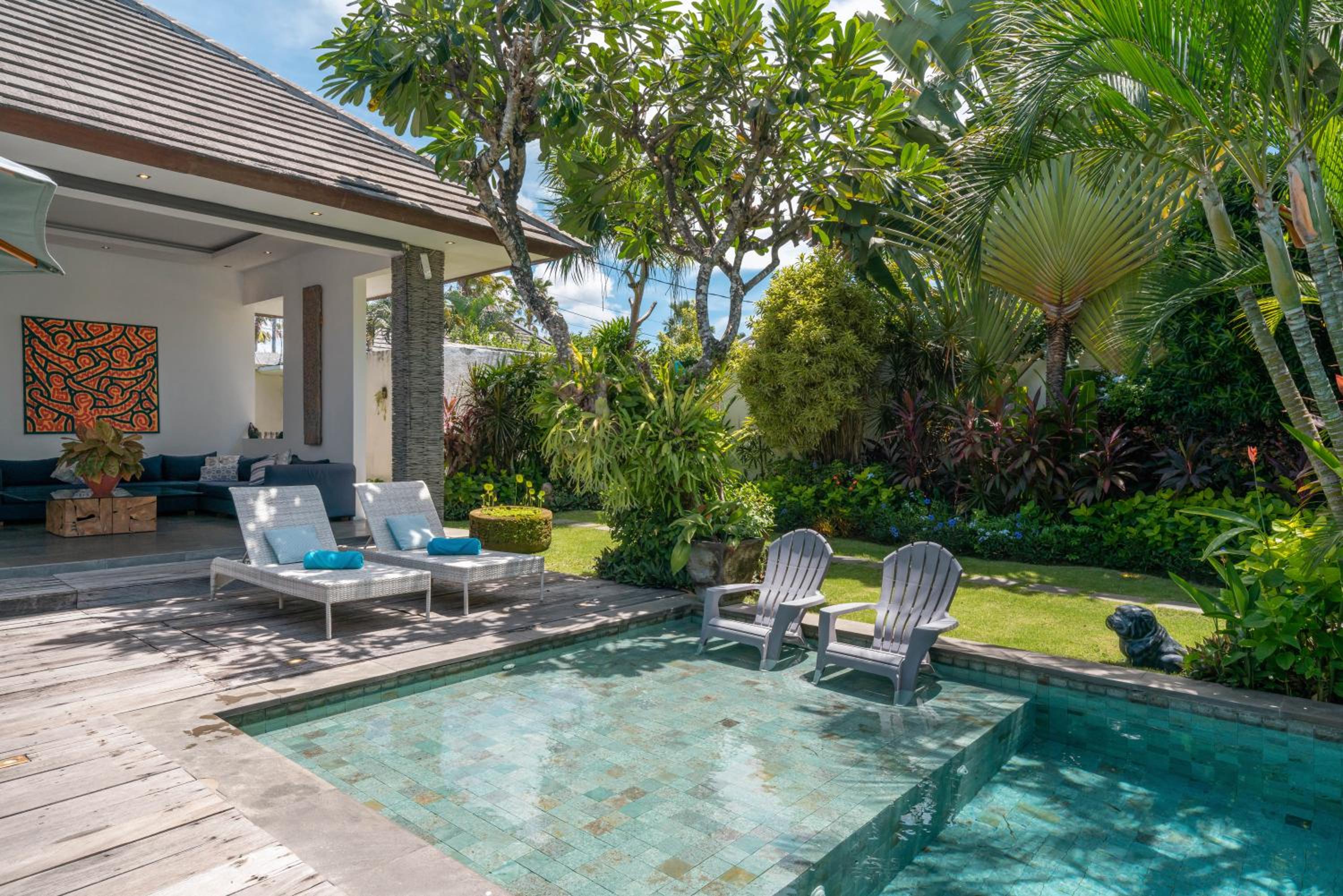 Villa Cempaka Ungu - Tranquil & Chic Pool 4-Bedroom Villa In The Heart Of Seminyak