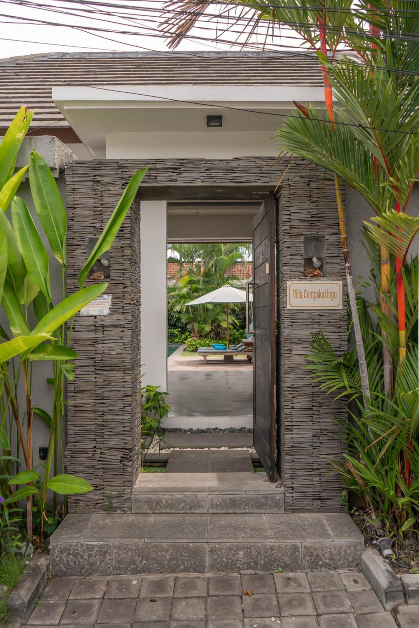 Villa Cempaka Ungu - Tranquil & Chic Pool 4-Bedroom Villa In The Heart Of Seminyak