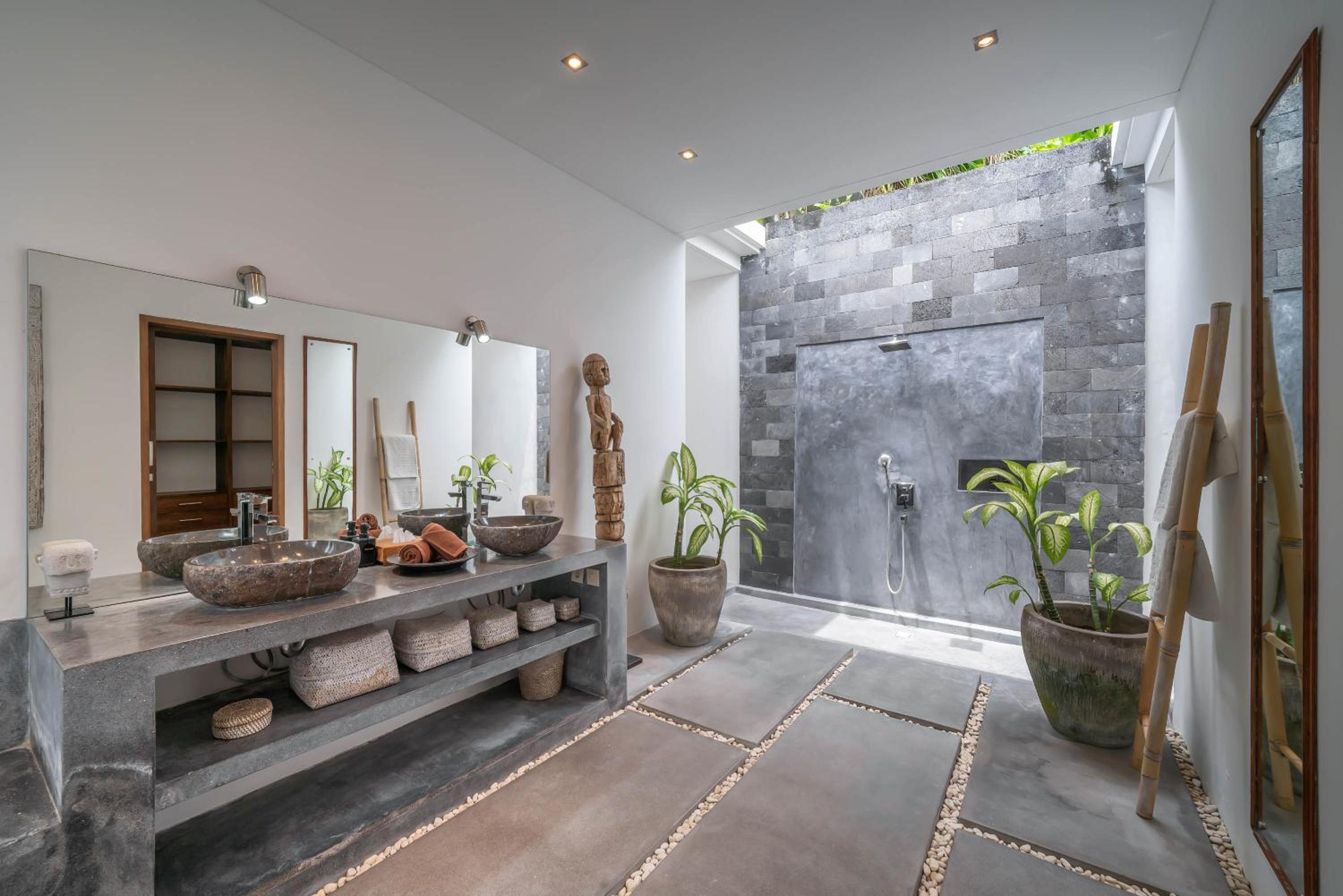 Villa Cempaka Ungu - Tranquil & Chic Pool 4-Bedroom Villa In The Heart Of Seminyak