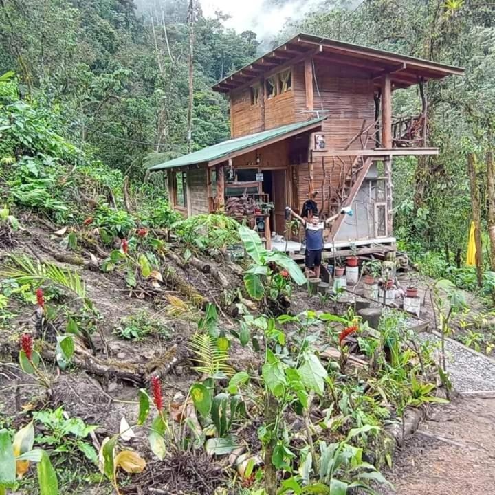 Hospedaje Cabañas Roca Mía