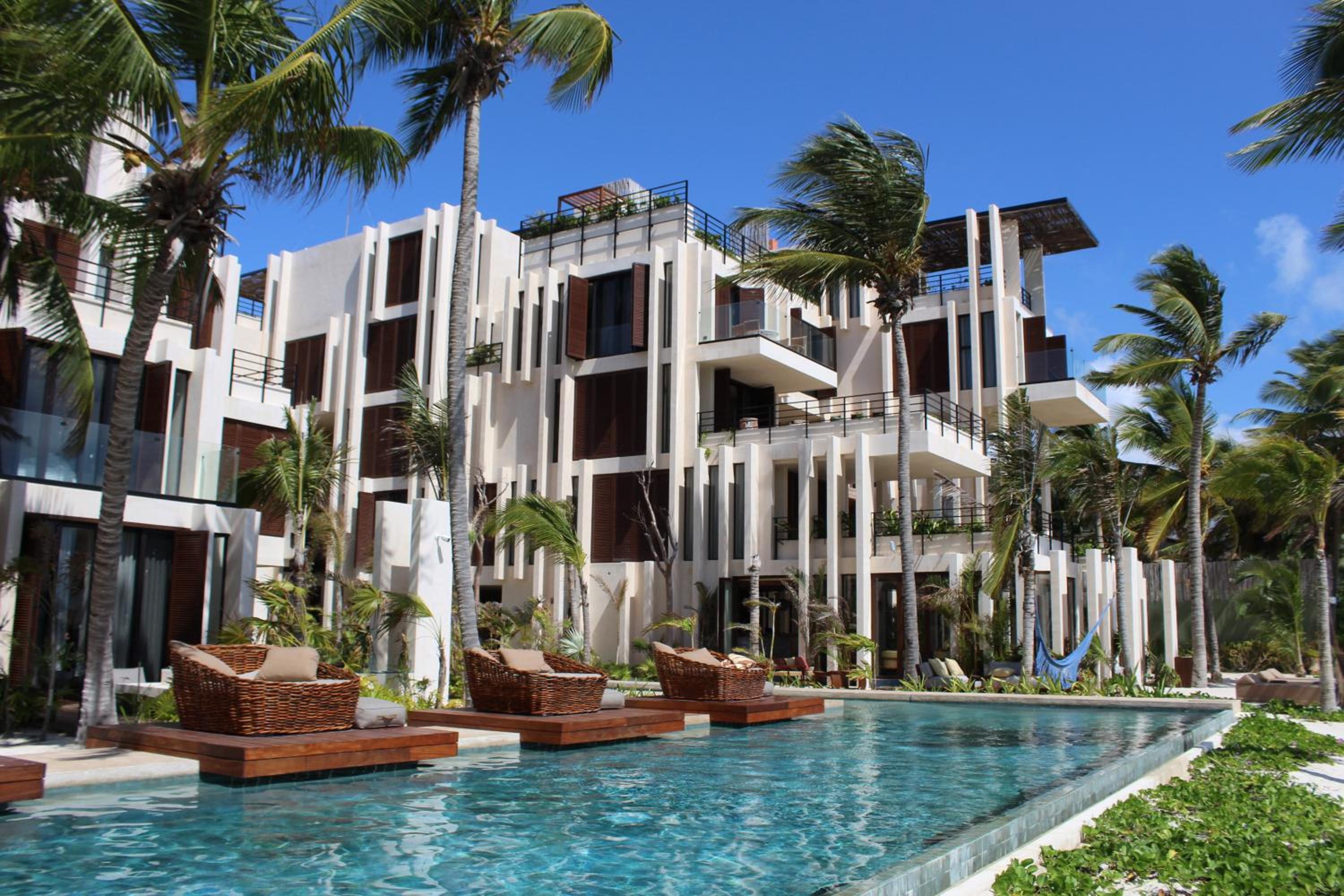 Hotel BESPOKE, member of Small Luxury Hotels - Image 1