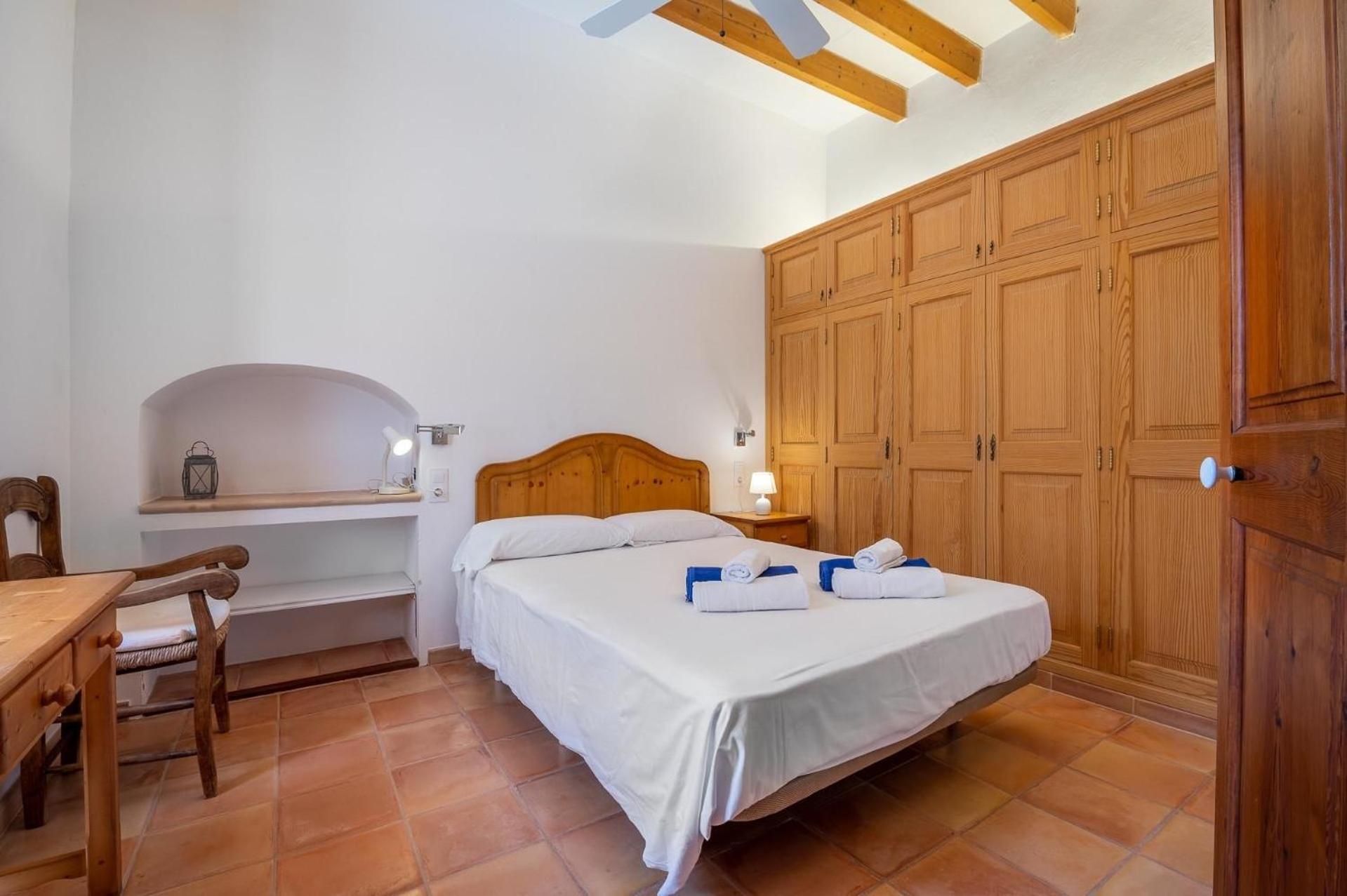 Ferienhaus mit Privatpool für 8 Personen ca 240 qm in Cas Concos des Cavaller, Mallorca Südostküste von Mallorca view 4