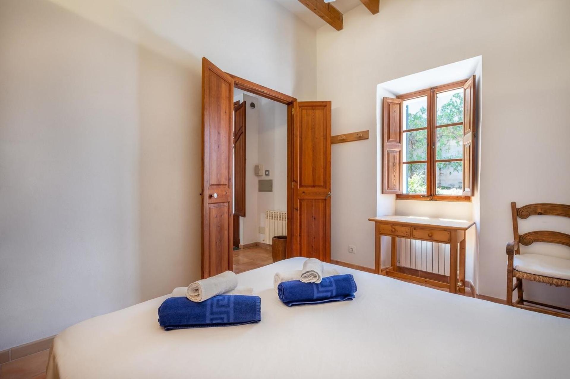 Ferienhaus mit Privatpool für 8 Personen ca 240 qm in Cas Concos des Cavaller, Mallorca Südostküste von Mallorca view 5