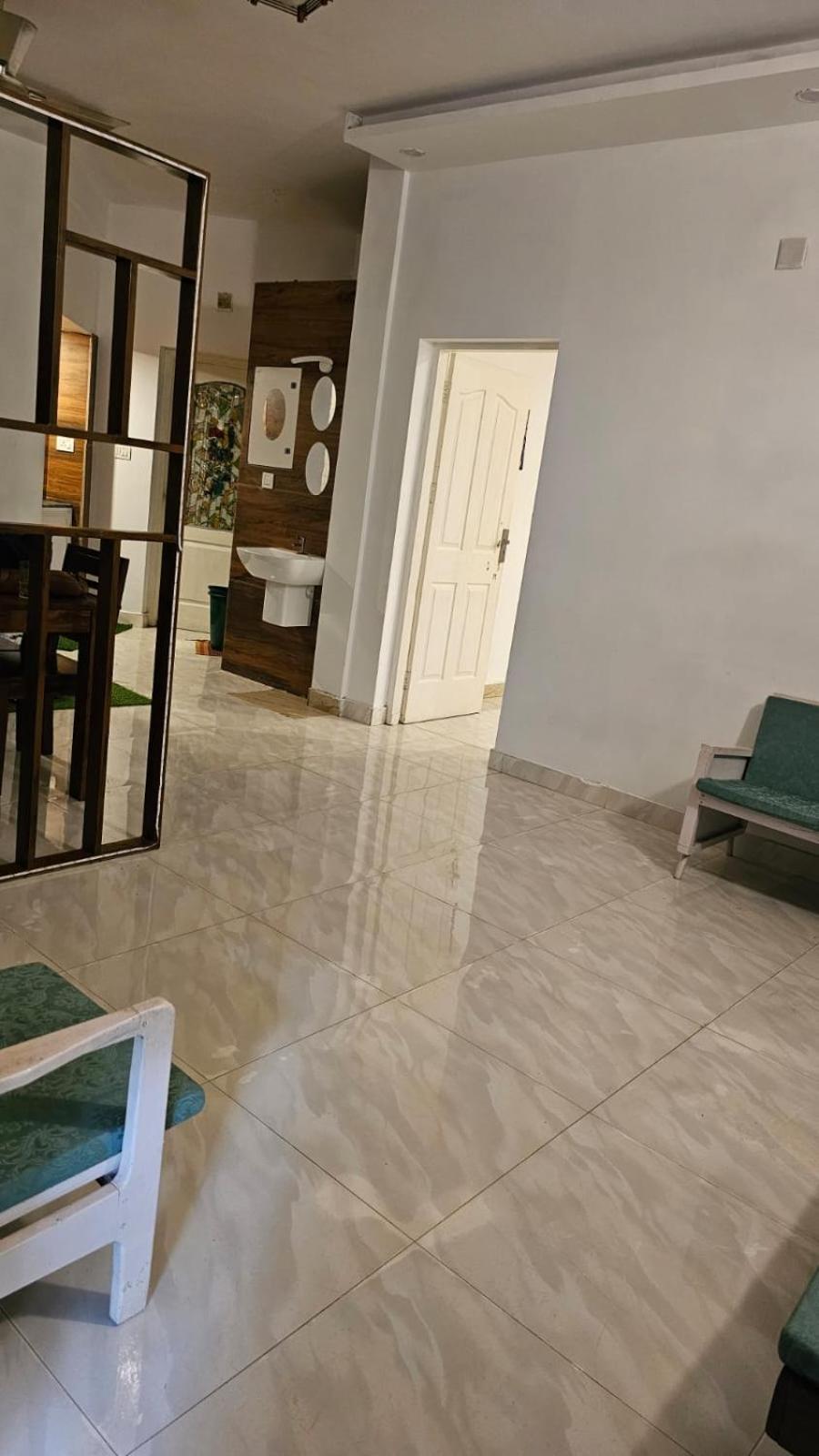LMR Stays and Holidays view 5