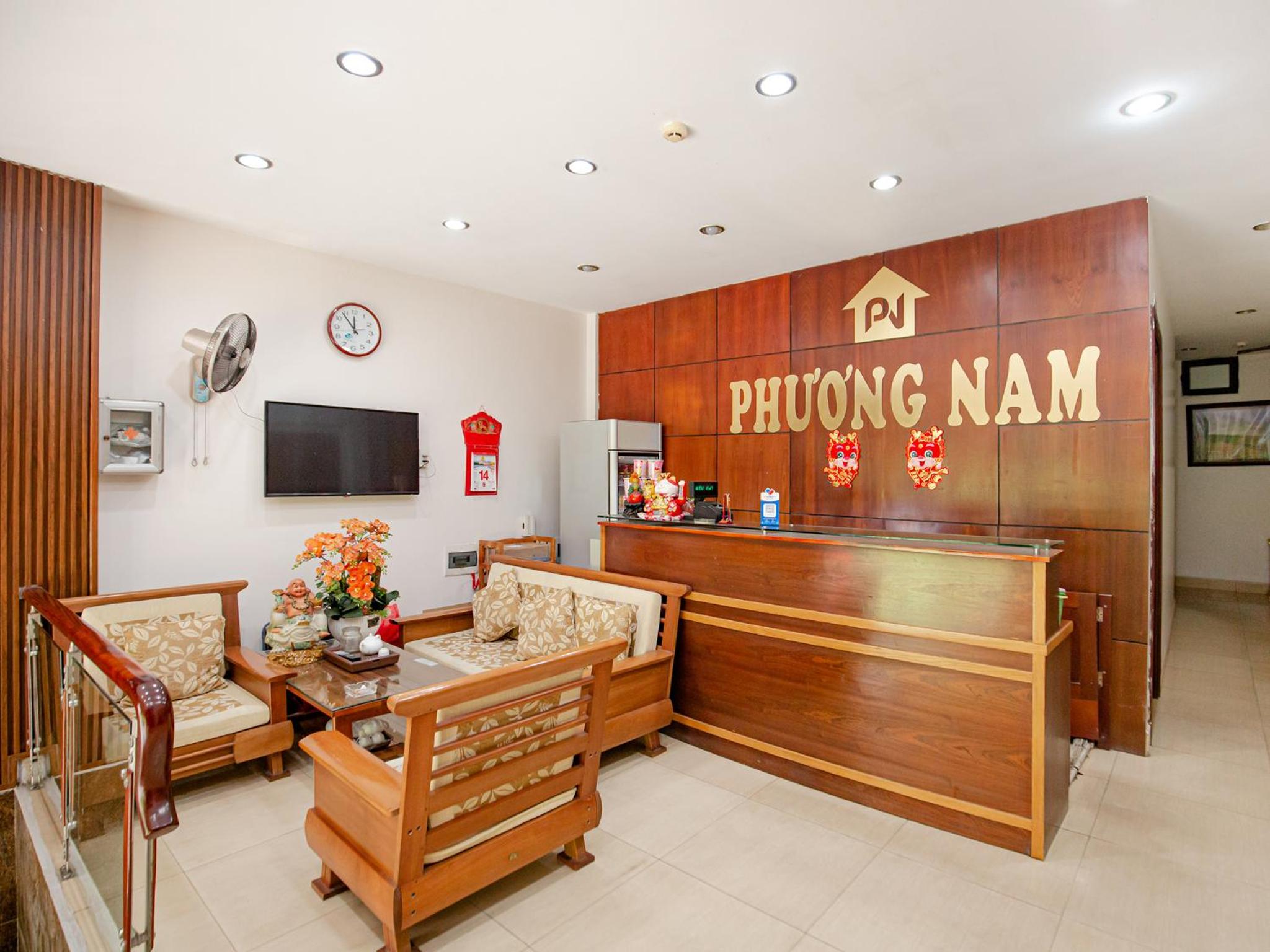 Phuong Nam Hotel Aeon Mall Long Bien