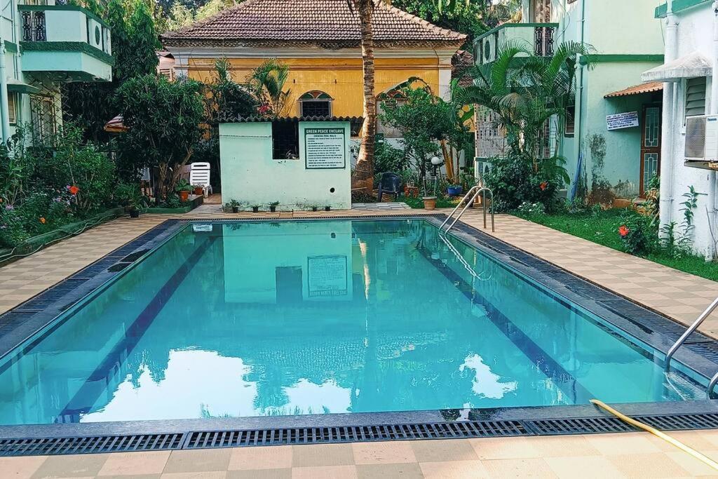 Sunny days, Homestay view 3
