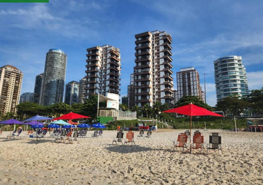 Beachfront Condo Large Apartament