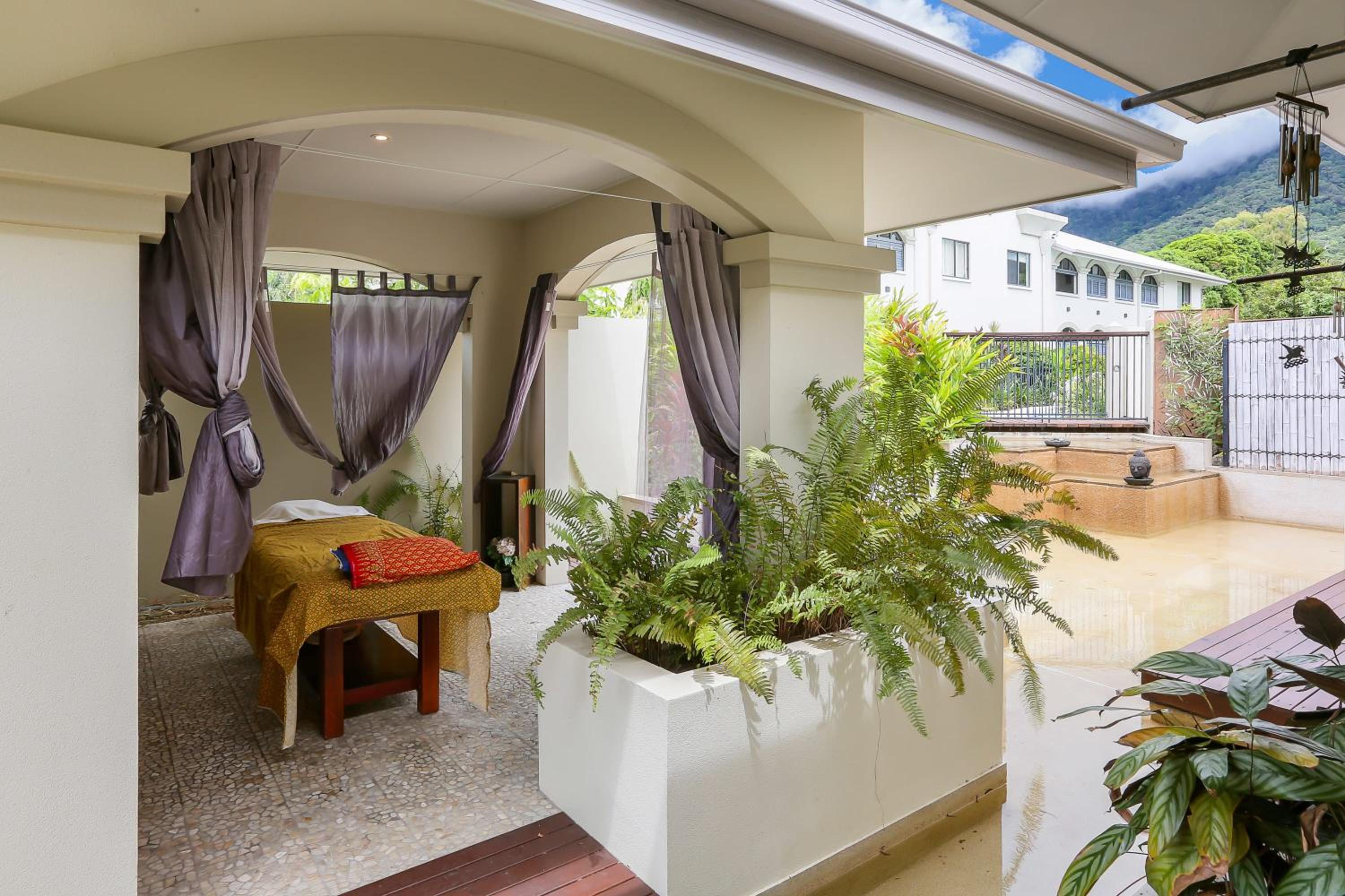 'Kensington' at Mango Lagoon Resort