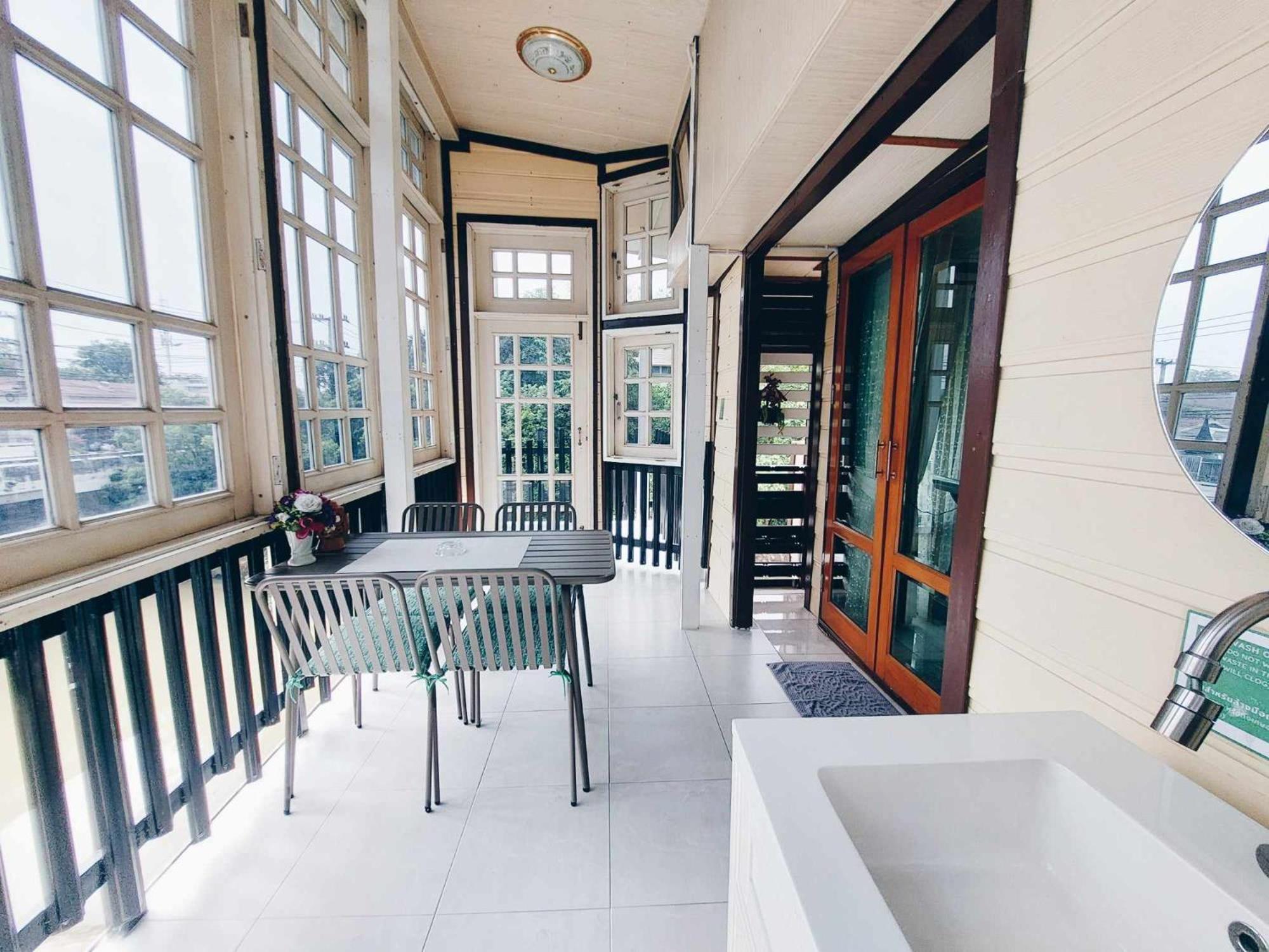 Green Riverside Homestay