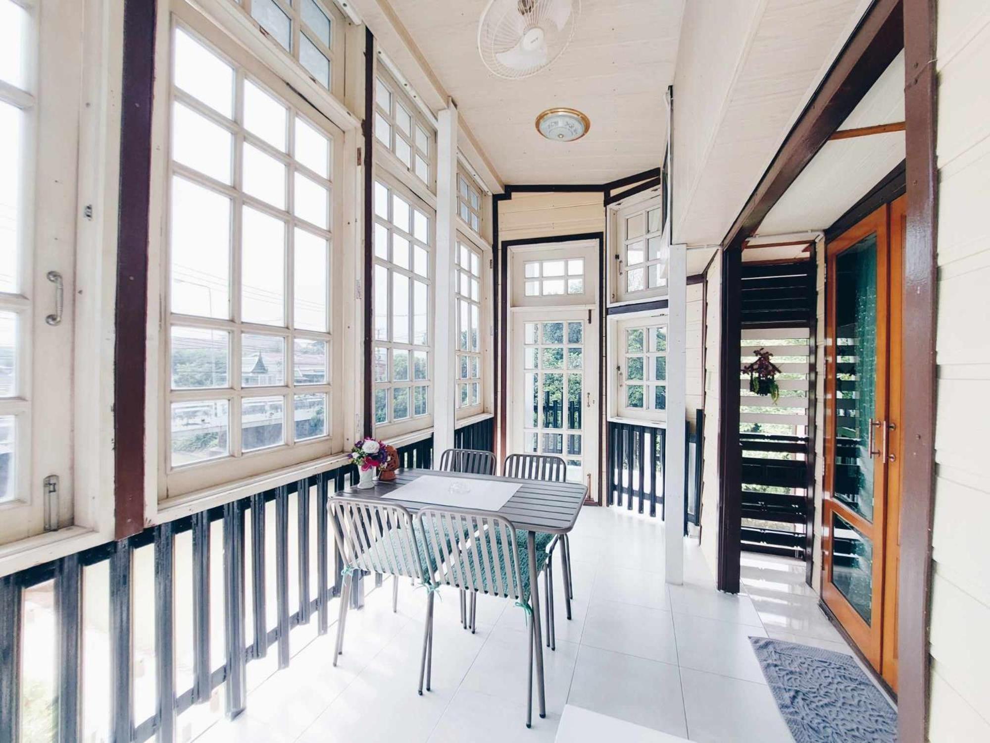 Green Riverside Homestay