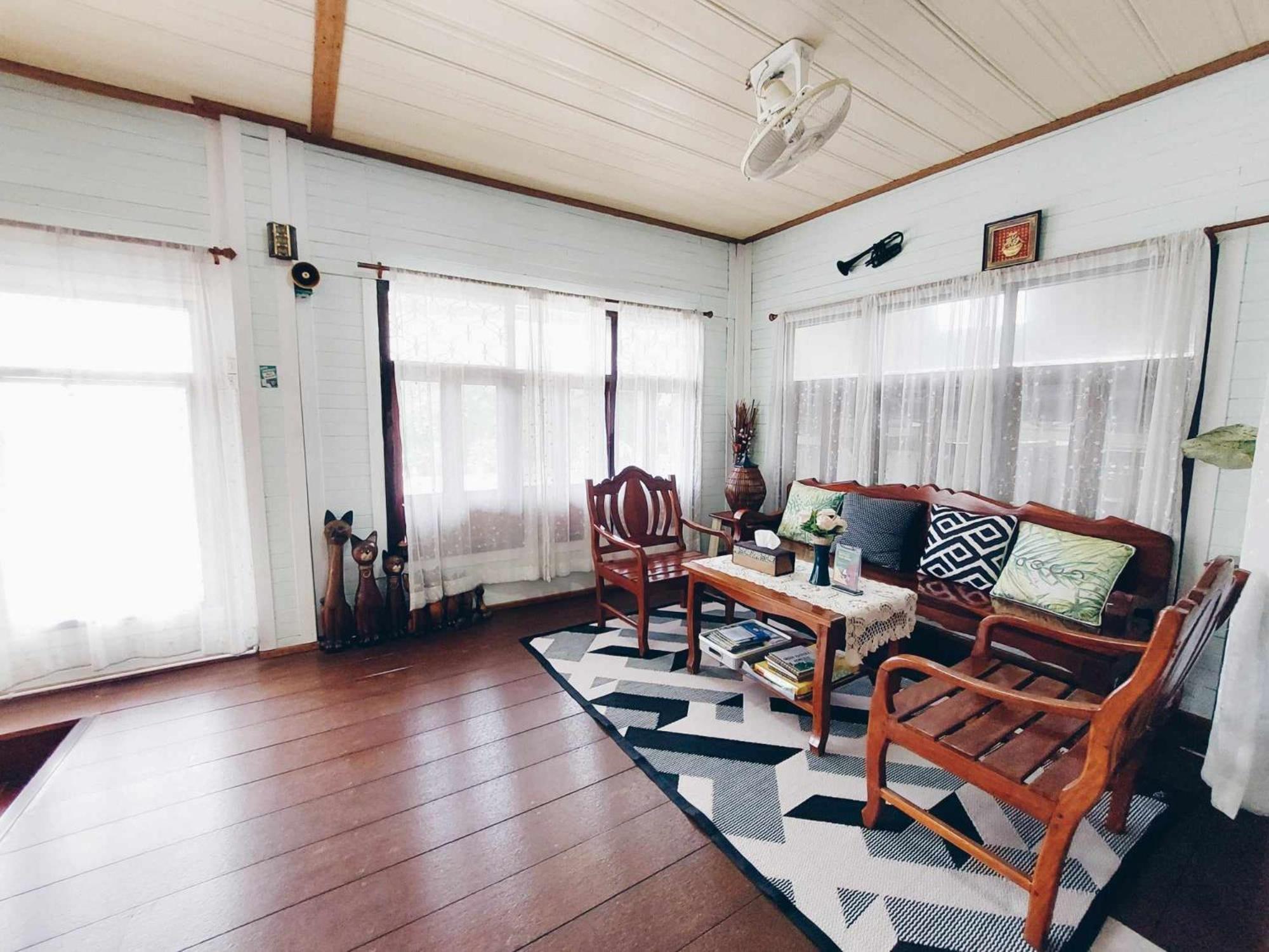 Green Riverside Homestay