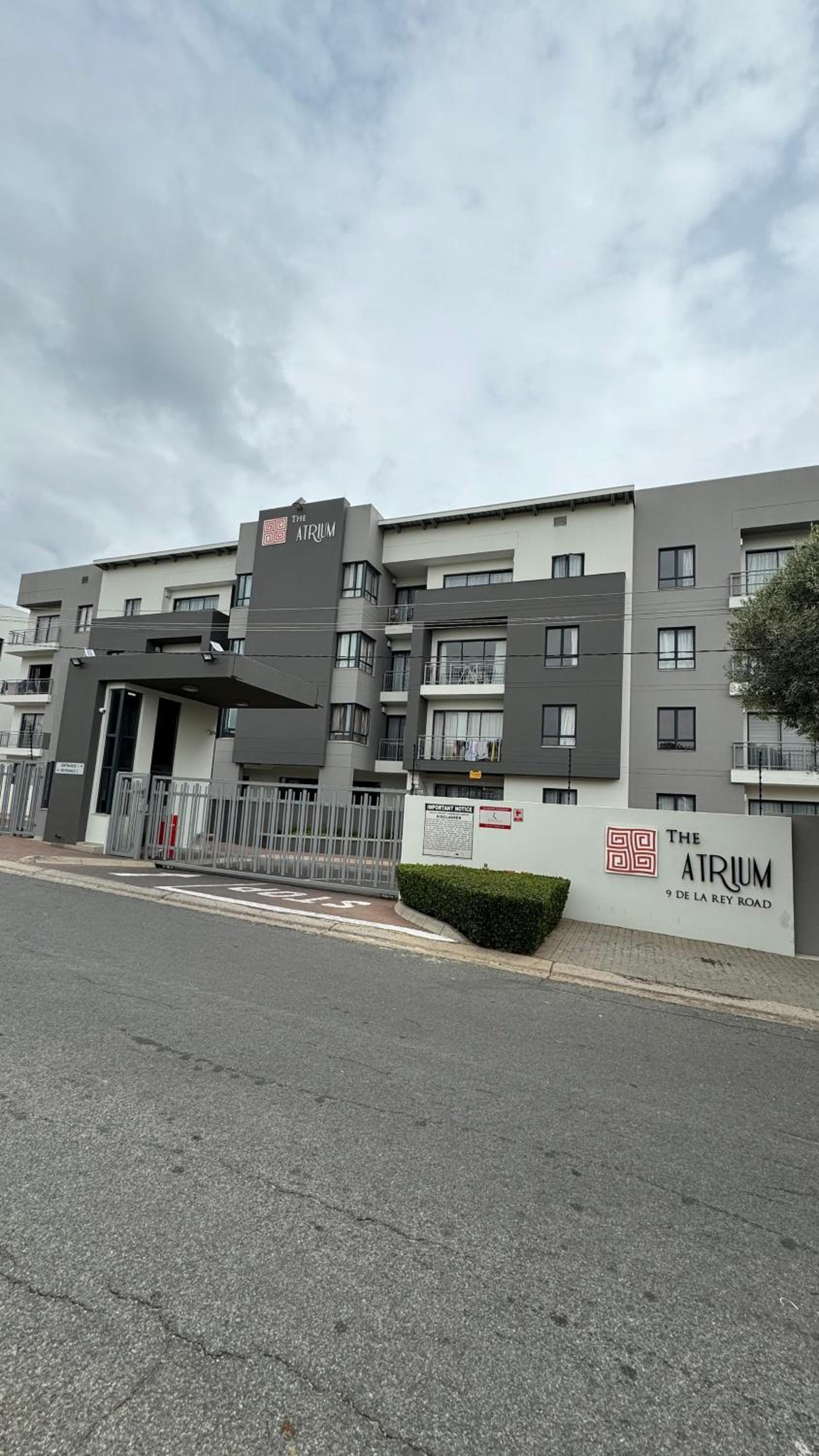 Johannesburg Vacations - DDLuxury Rivonia Apartments with inverter - Property Image 16