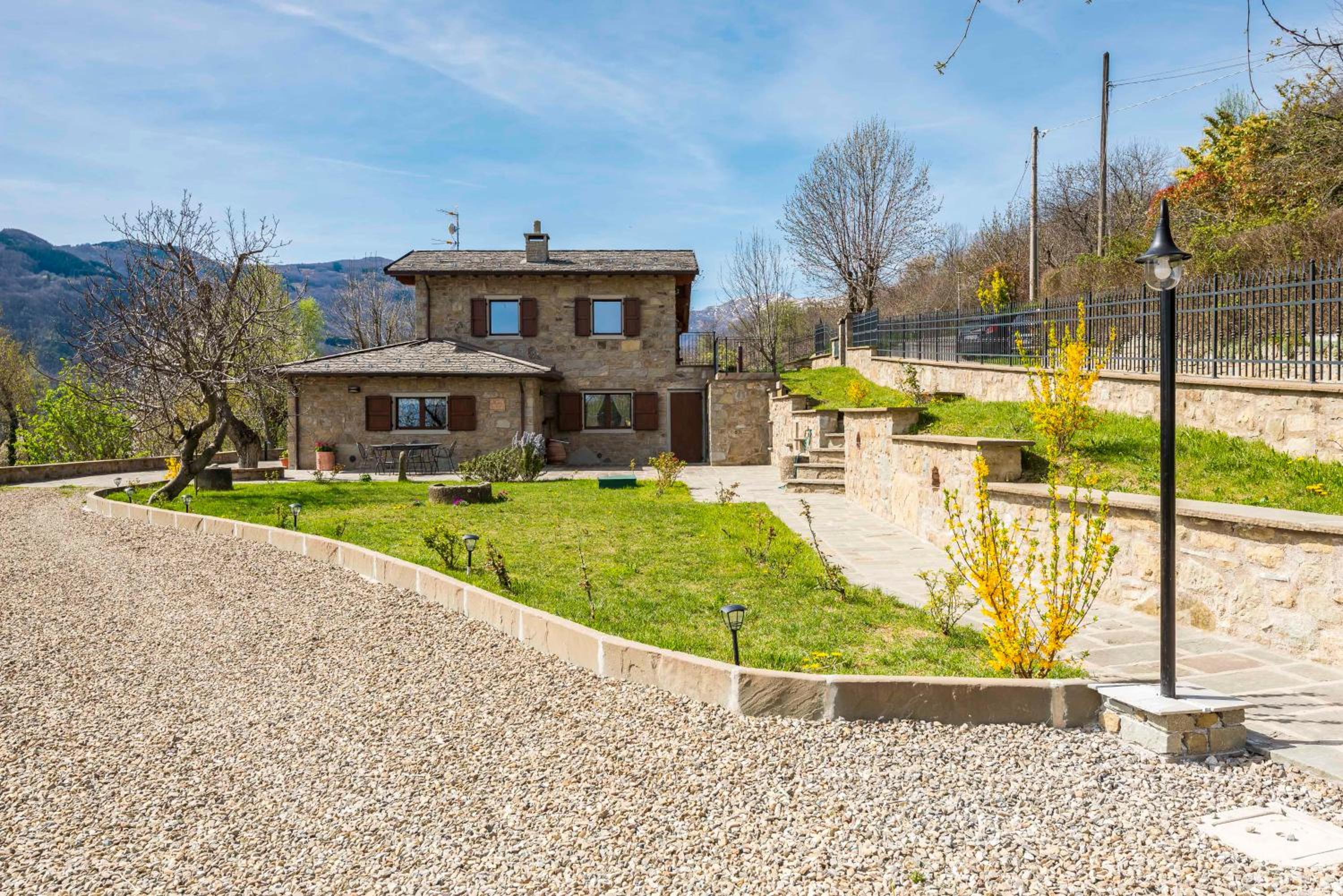 Fanano - Panoramic Villa by Alterego view 3