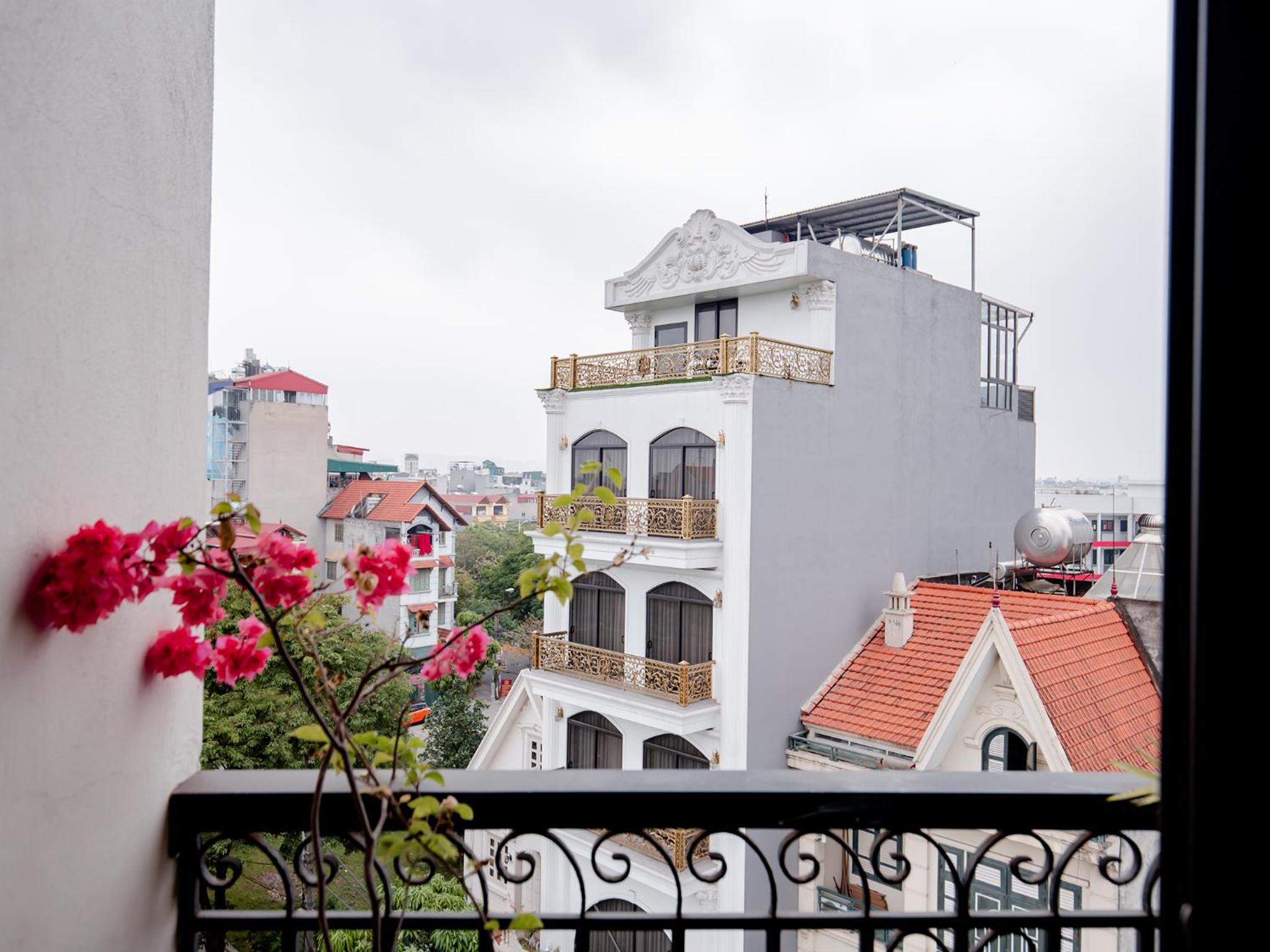Phuong Nam Luxury Hotel Long Bien