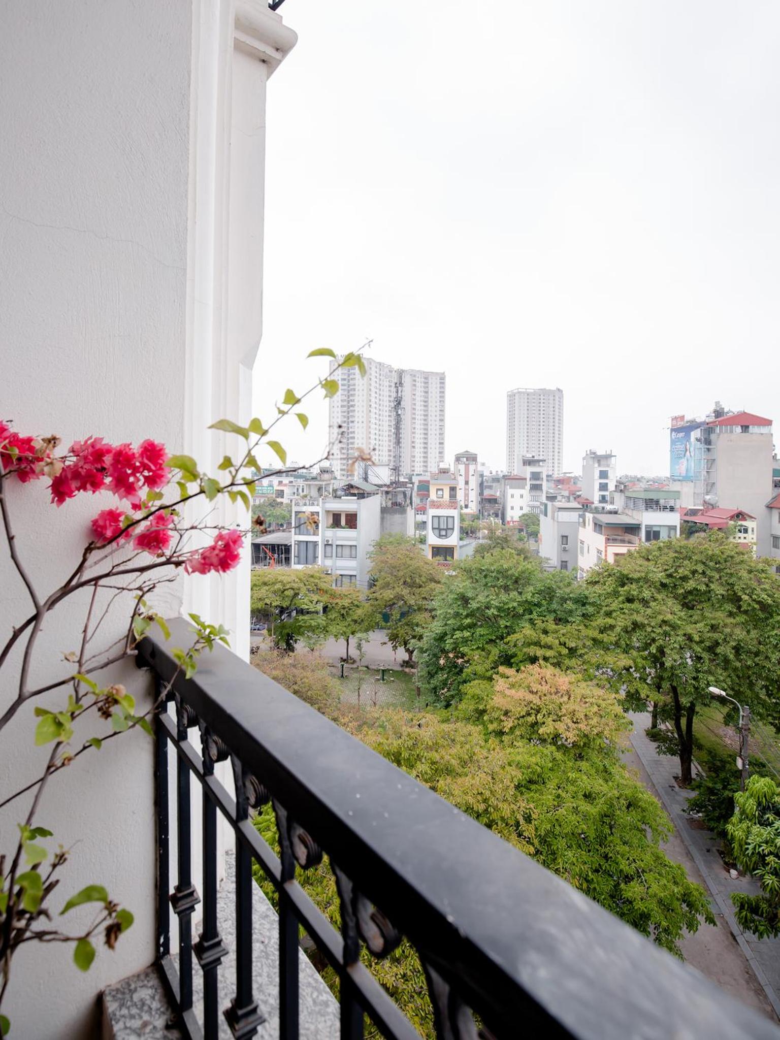Phuong Nam Luxury Hotel Long Bien