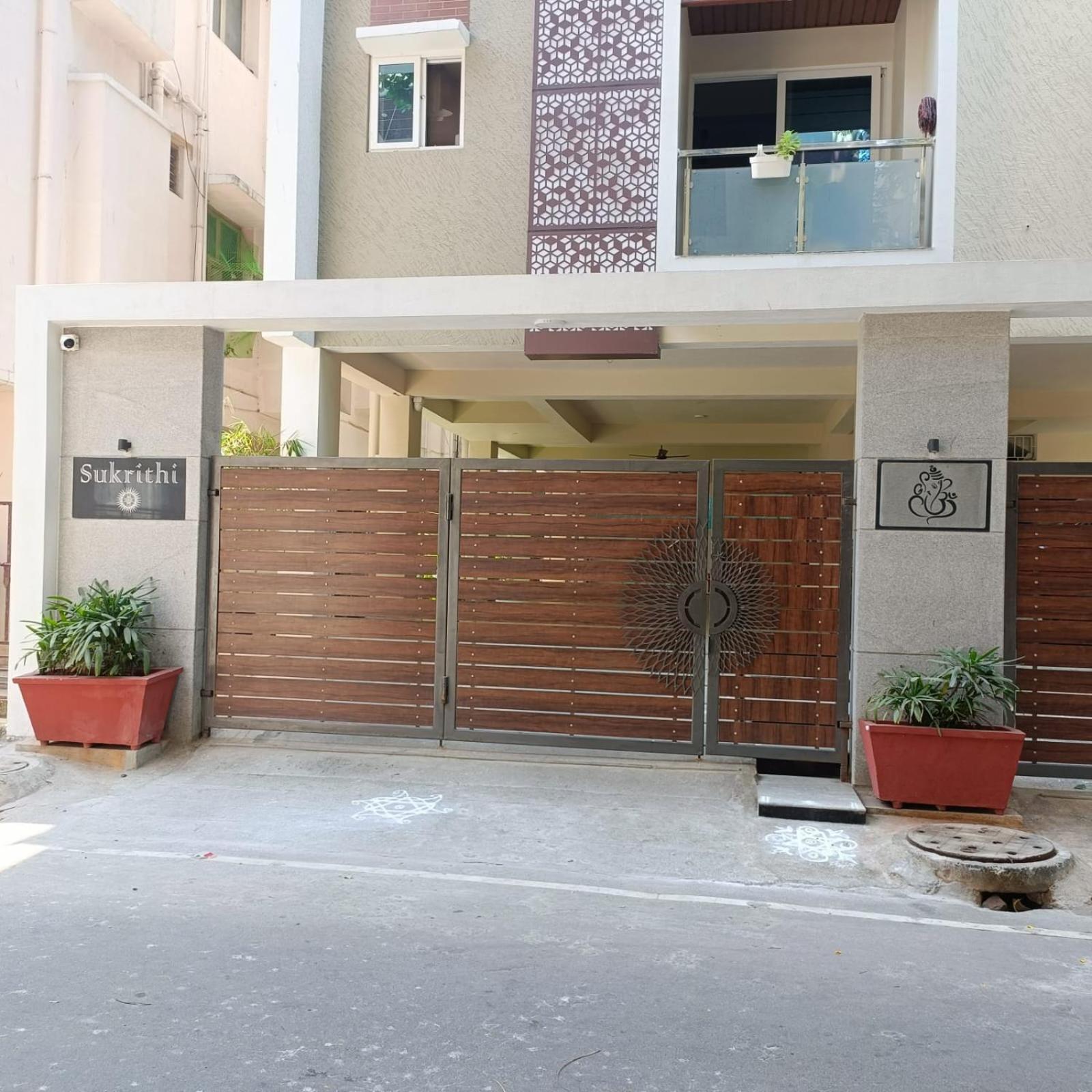 Sukrithi Premium Serviced Apartment - F2 view 3