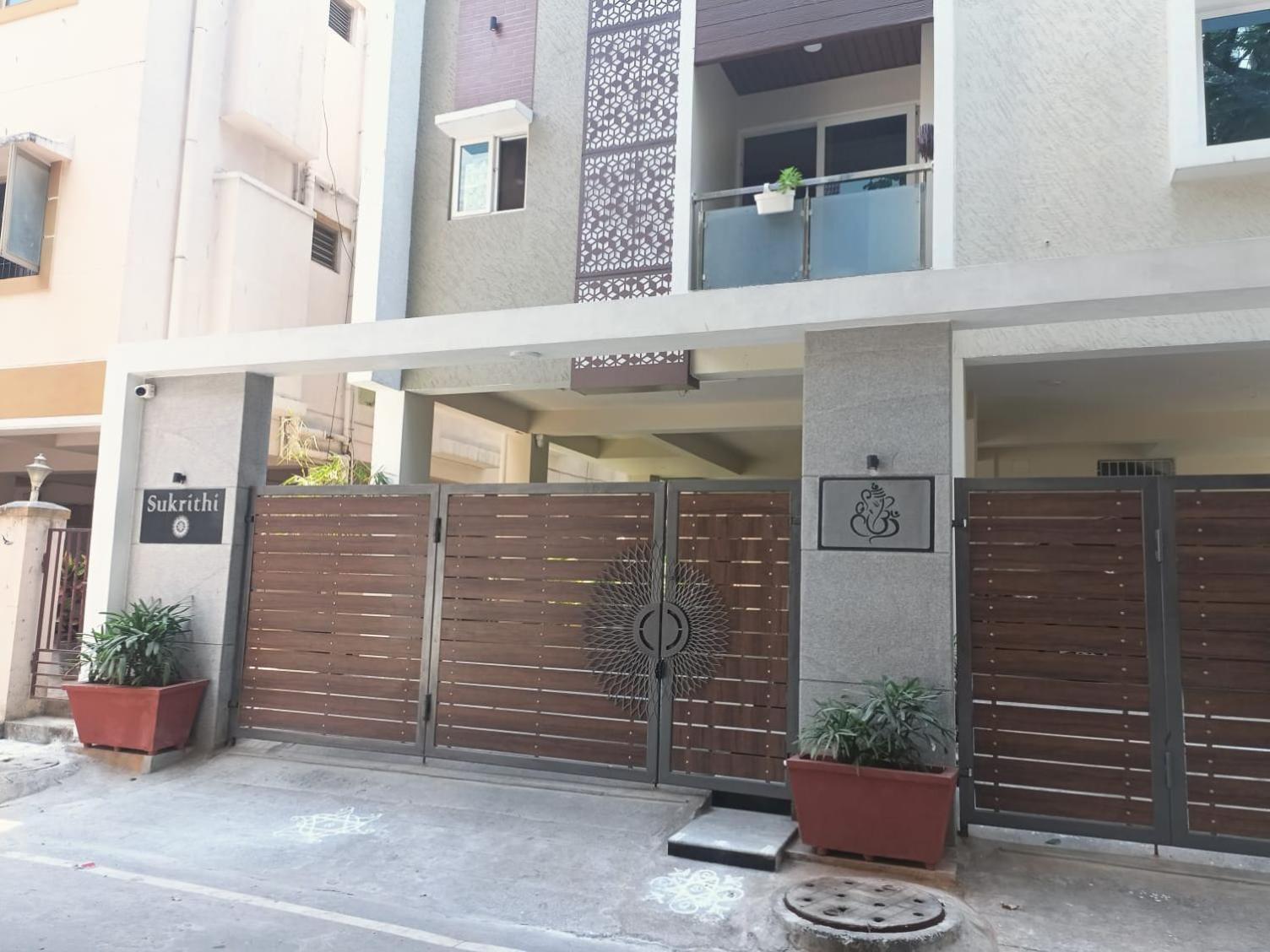 Sukrithi Premium Serviced Apartment - F2 view 5