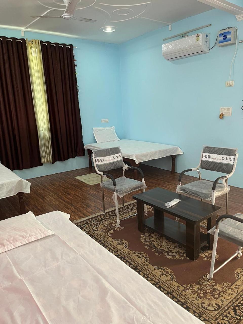 Shri SeetaRam Home Stay Near Shri Ram Janmabhoomi Mandir Ayodhya view 2