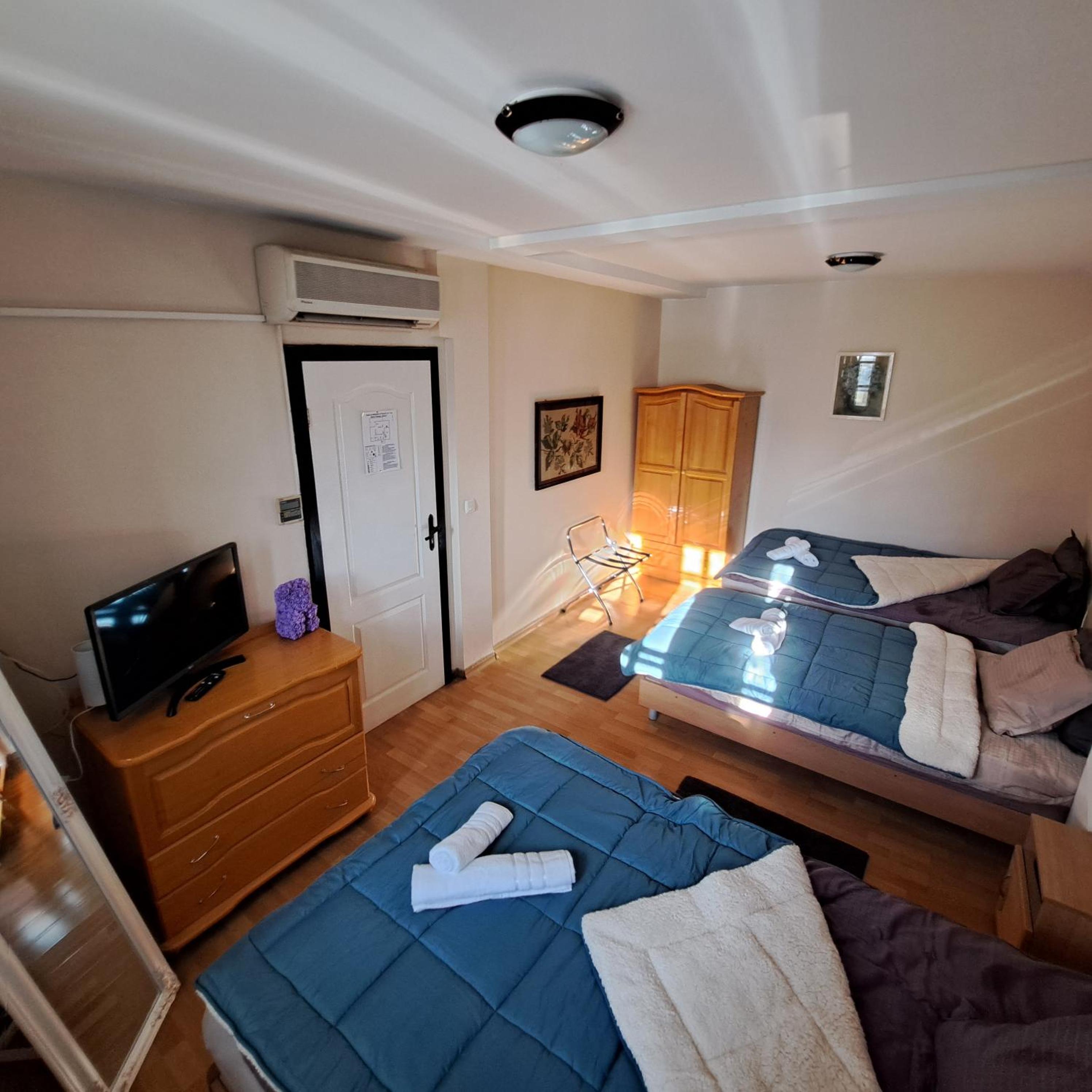 Aura house
