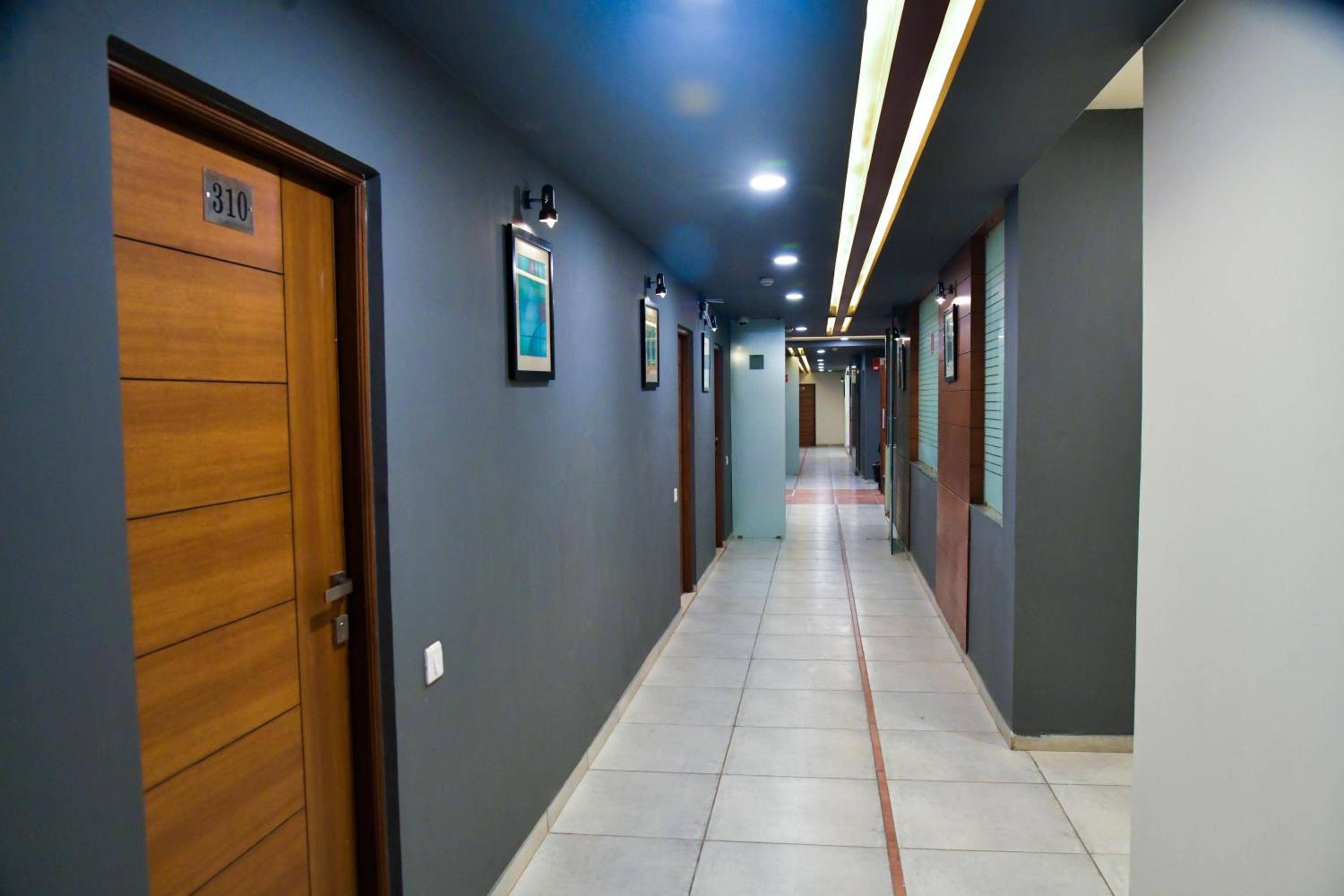 Hotel Ashooka Inn