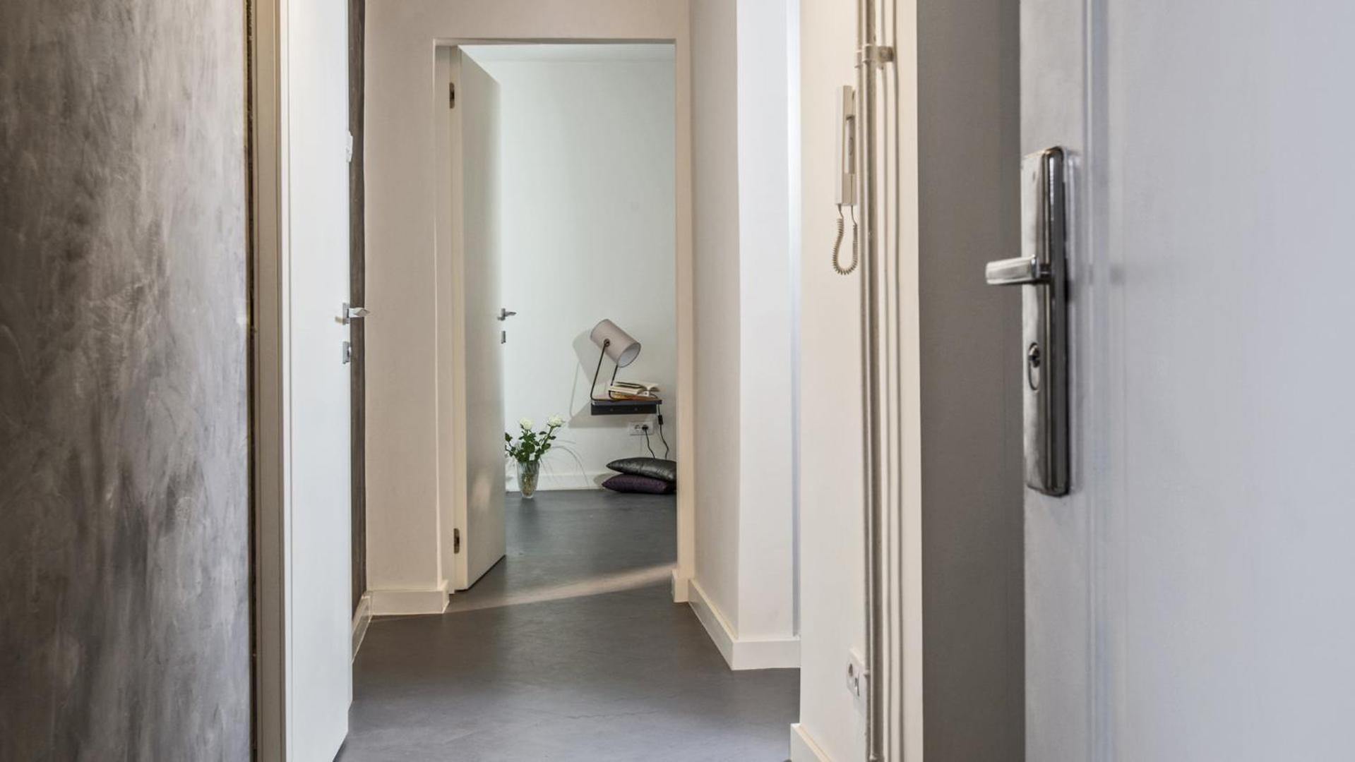 One Bedroom Apartment Market