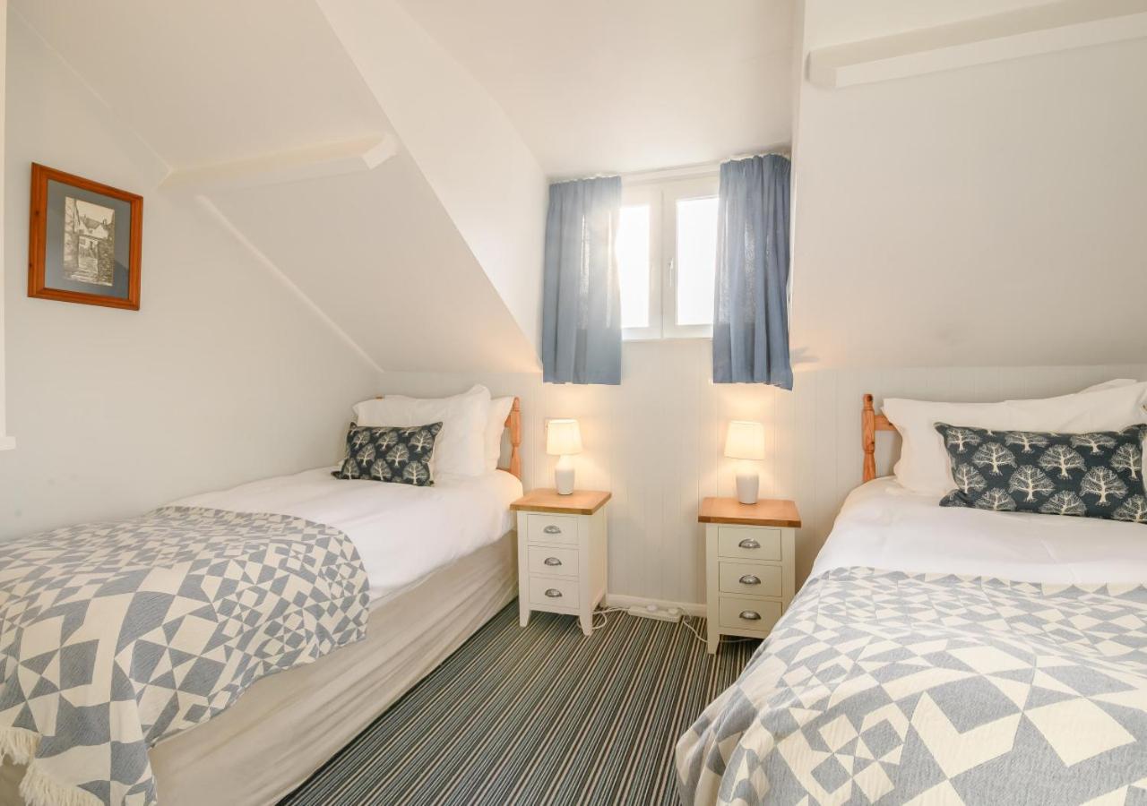 1 Bed in Whitby oc-w204 view 2