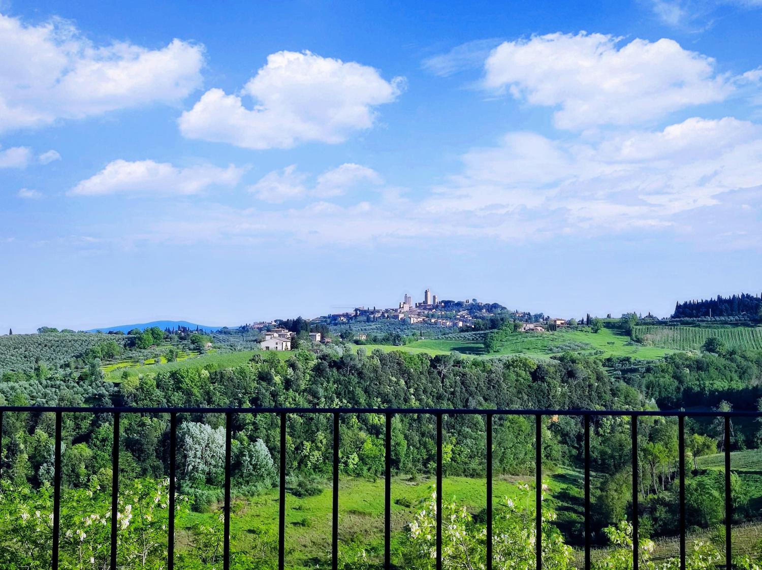 Flavia 's Home with View San Gimignano Apartments