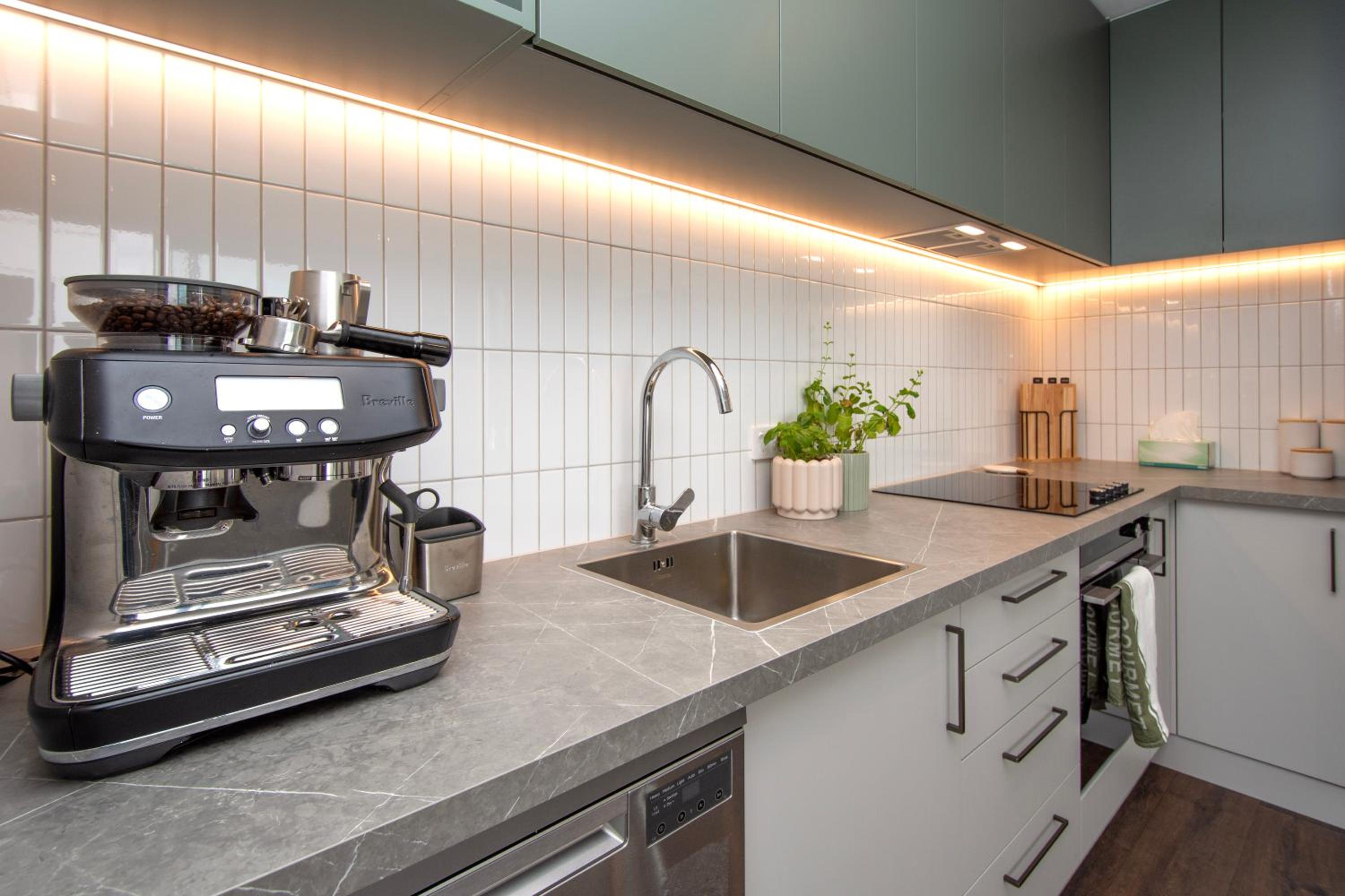 The Mixer - 2 Bed Central City view 4