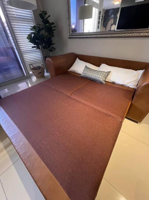 Andringa Mall Luxury Apartment - Central view 5
