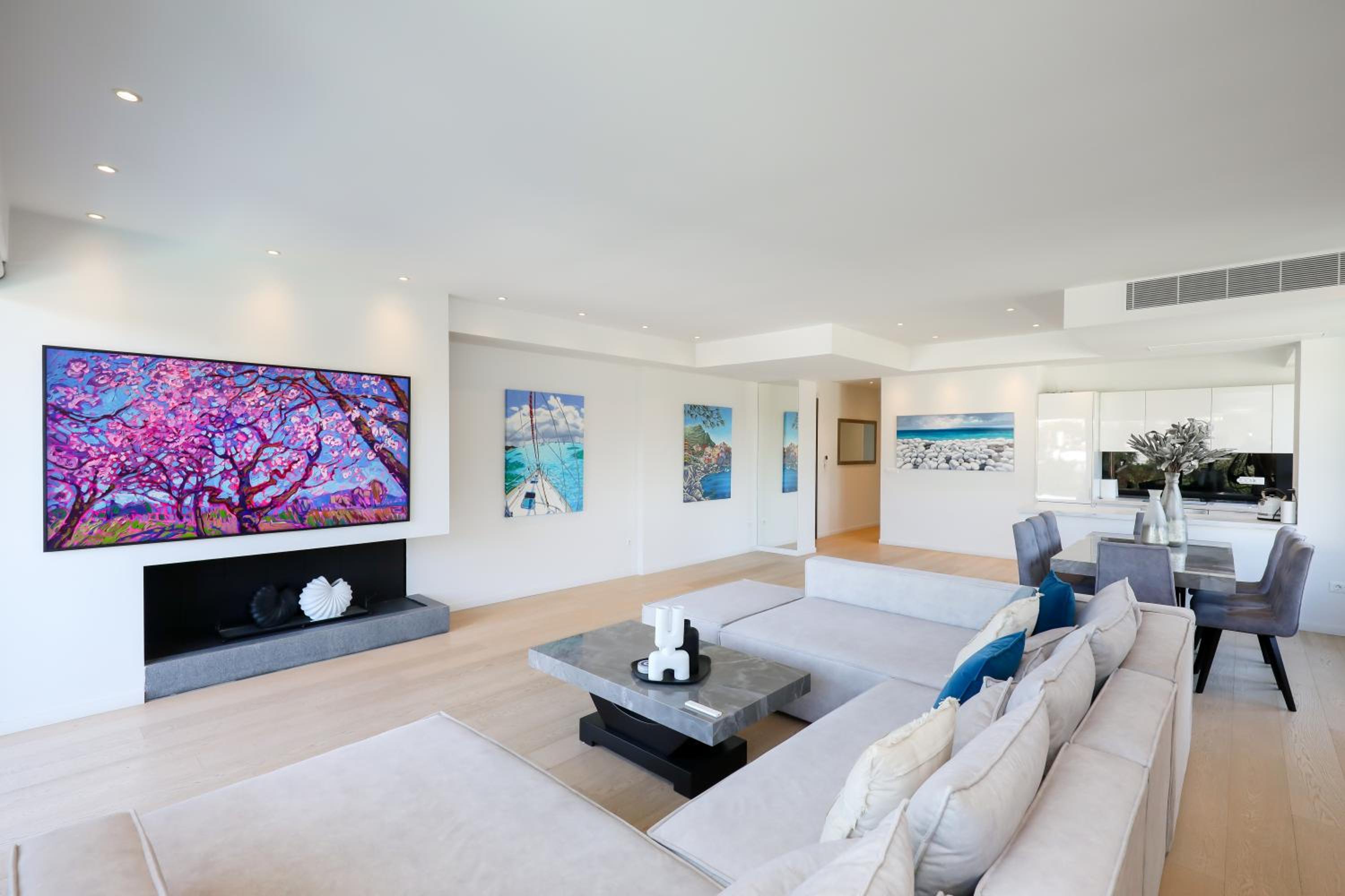 Ellinikon Luxury Apartment