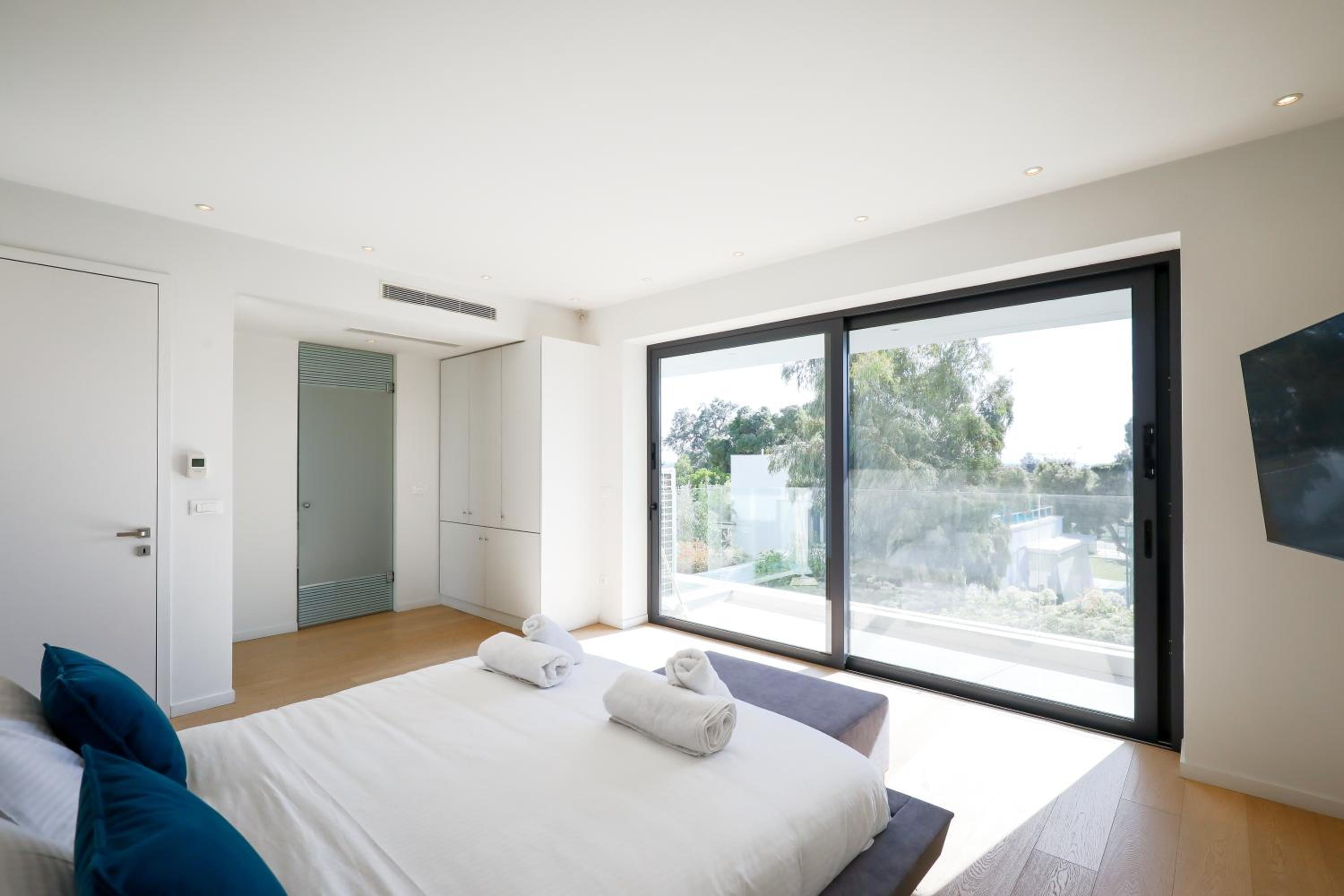Ellinikon Luxury Apartment