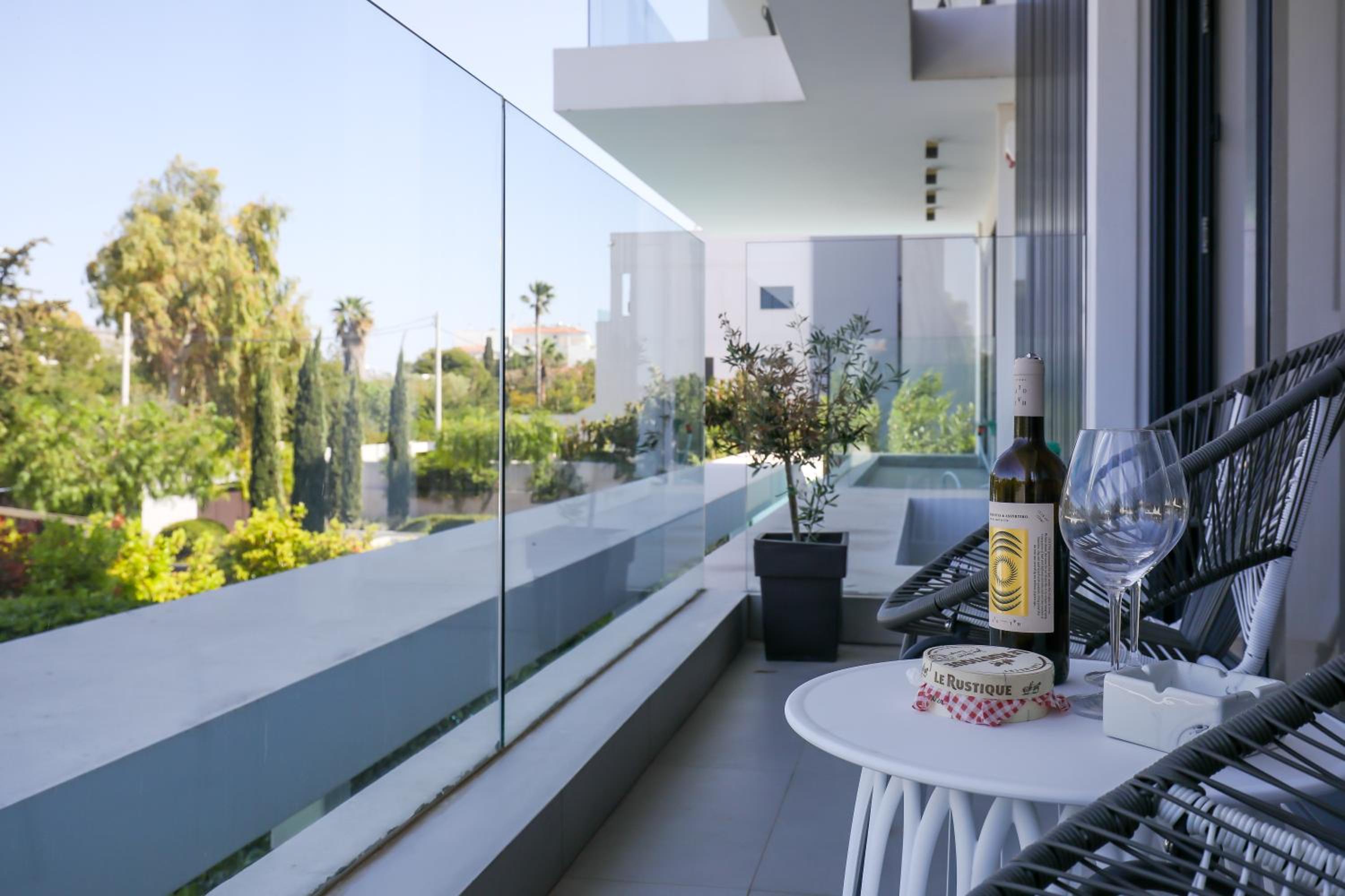 Ellinikon Luxury Apartment