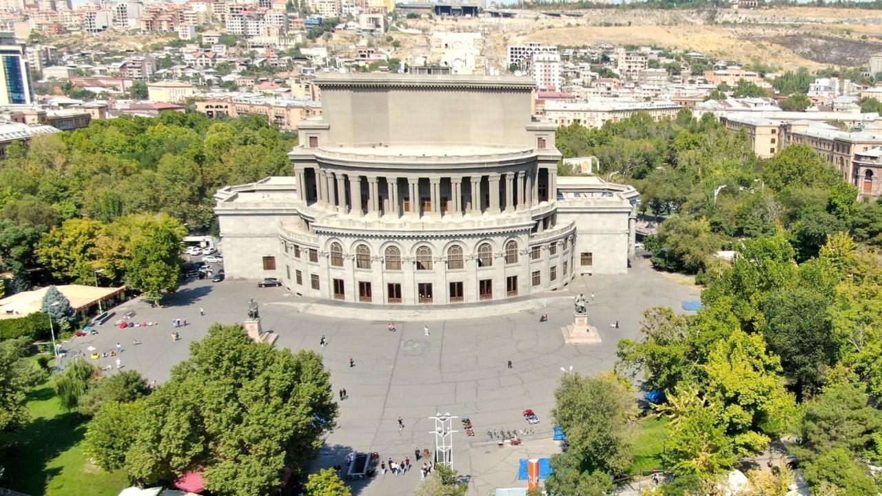 Modern Apartment in the heart of Yerevan, Beverly Hills