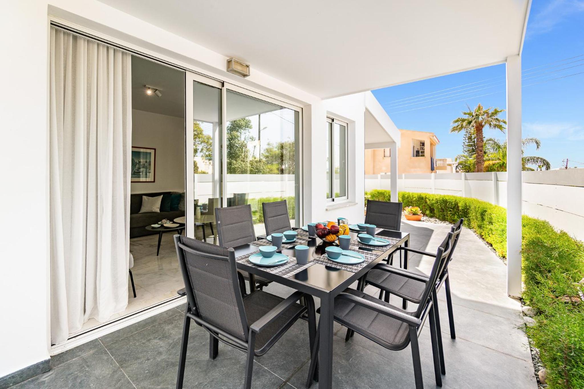 Luxurious ONE Maisonette by Ezoria Villas