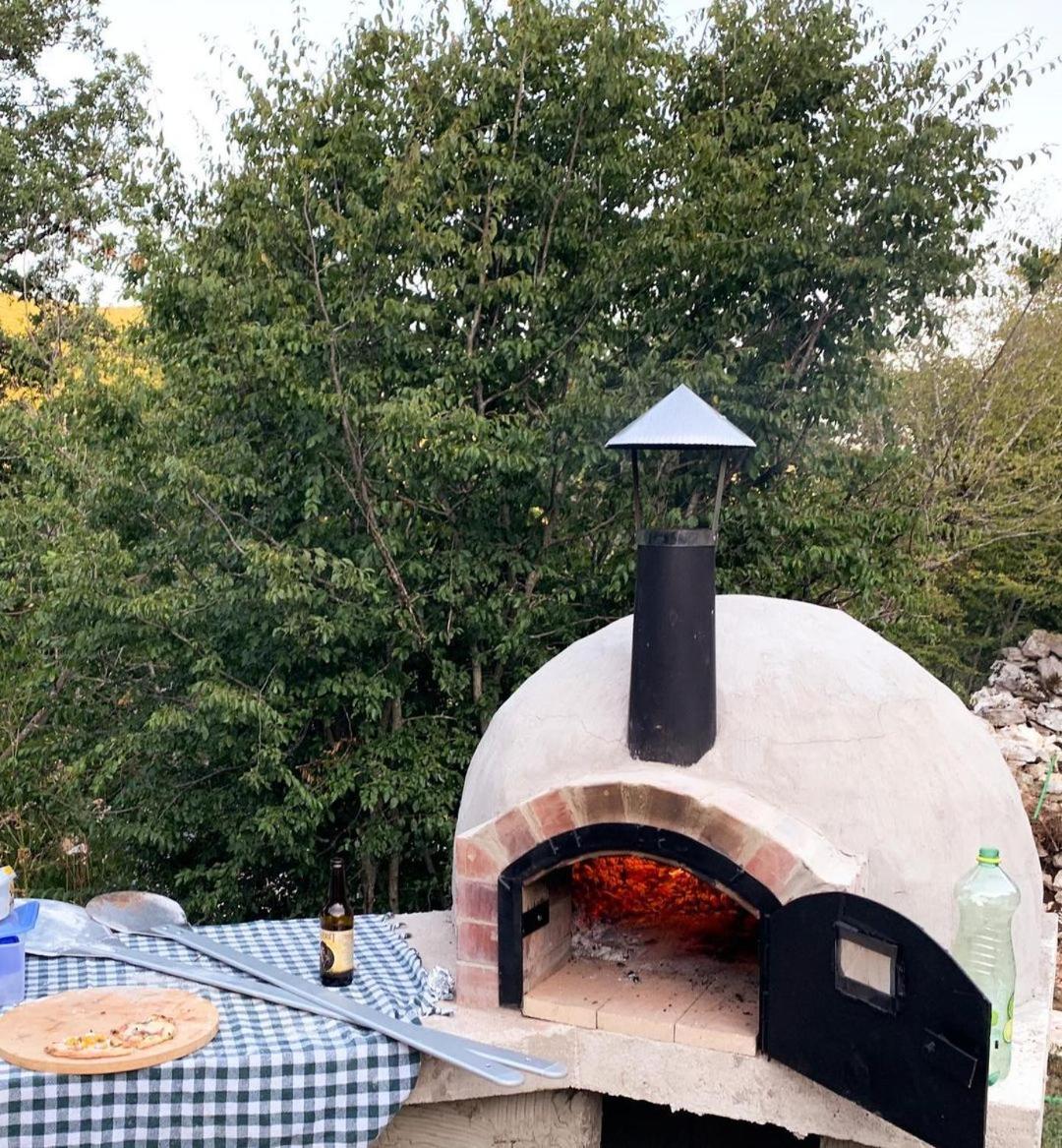 Mobbiton Mostar - Magical Underground Retreat
